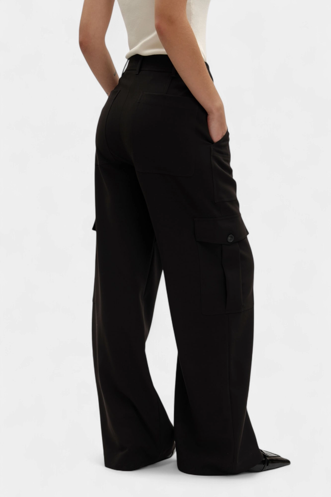 P234A002305N-WP192T54-09RX брюки trussardi