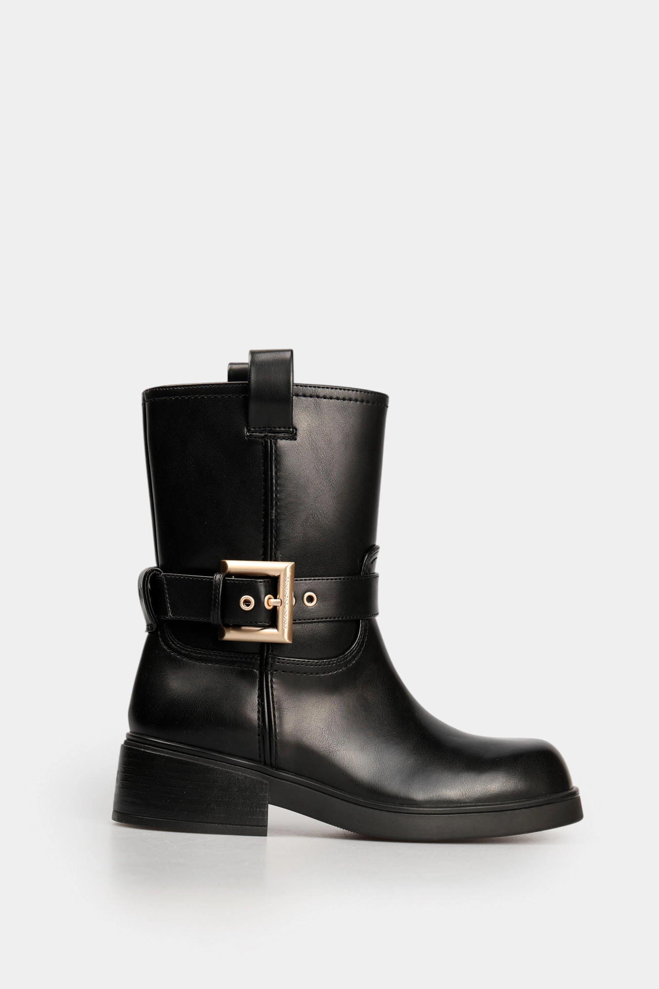 XW001654_AF17476 Ботинки Armani Exchange Черный