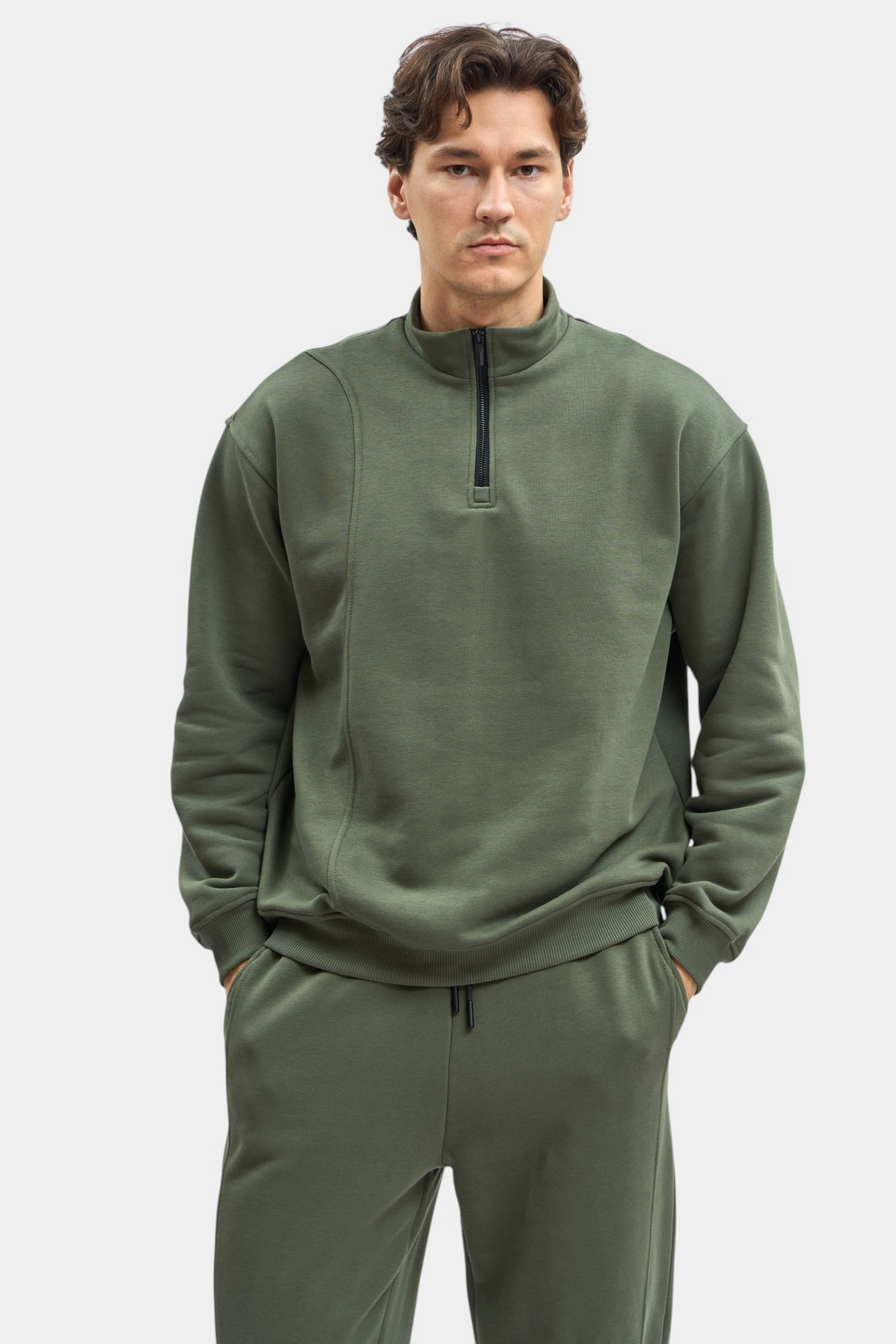 M-252-P-20-0602 Свитшот The Hills Хаки