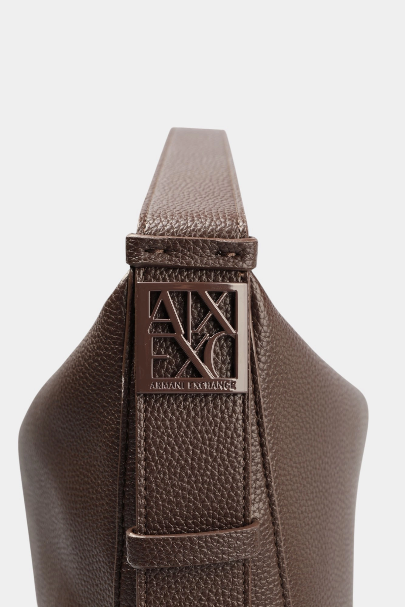 XW000916_AF11902 Сумка Armani Exchange Коричневый