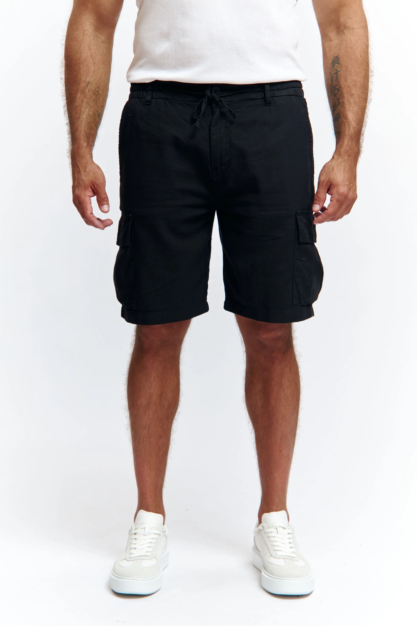 VM-OMA-55-448 Шорты льняные Van Mich Черный