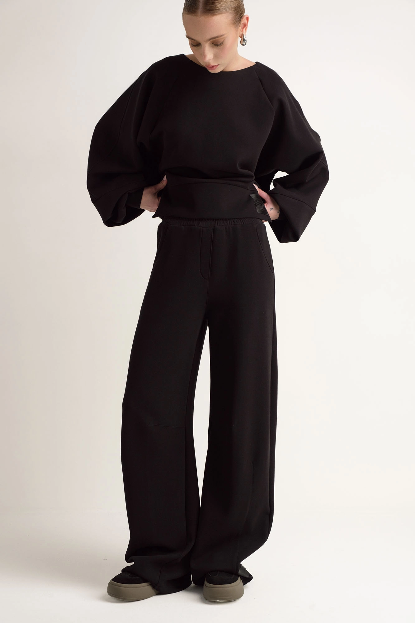 W-242-VI-22-0091 брюки the hills 