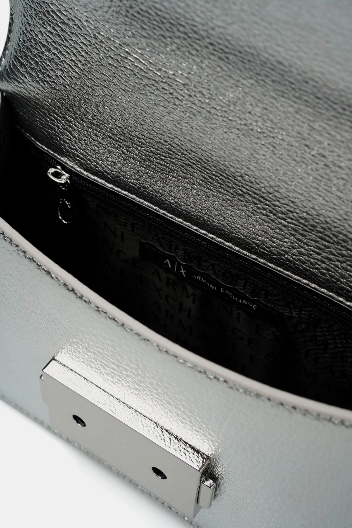 XW000071_AF11898 Сумка Armani Exchange Белый