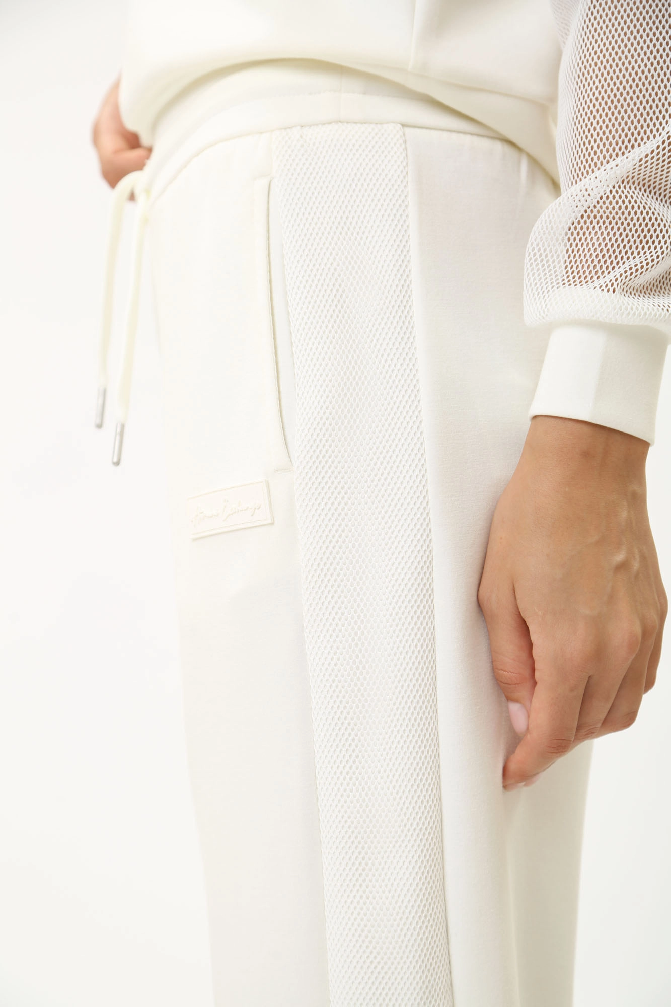 3DYP84_YJEPZ брюки спортивные armani exchange 