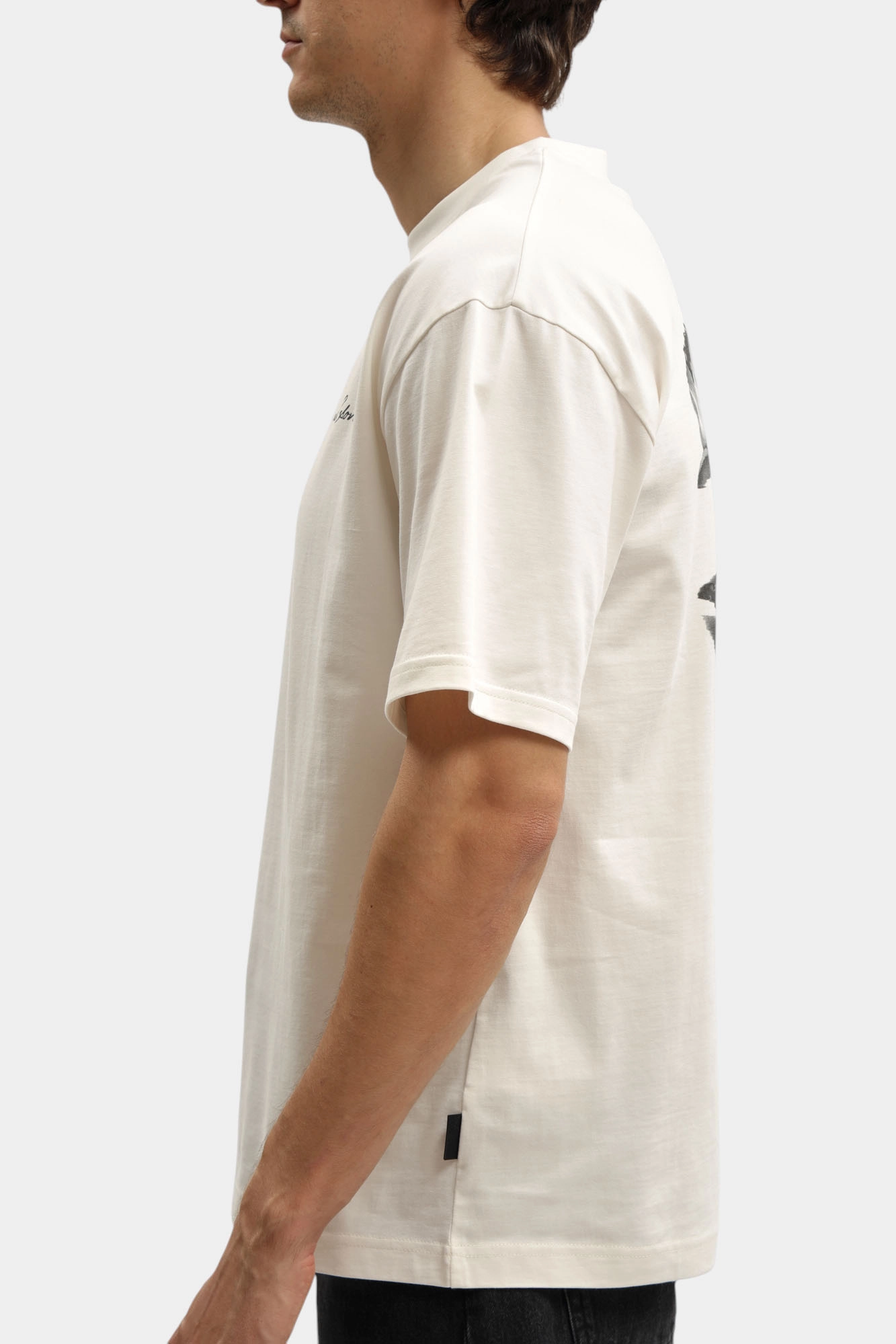 30047170_10015409 Футболка Strellson Белый