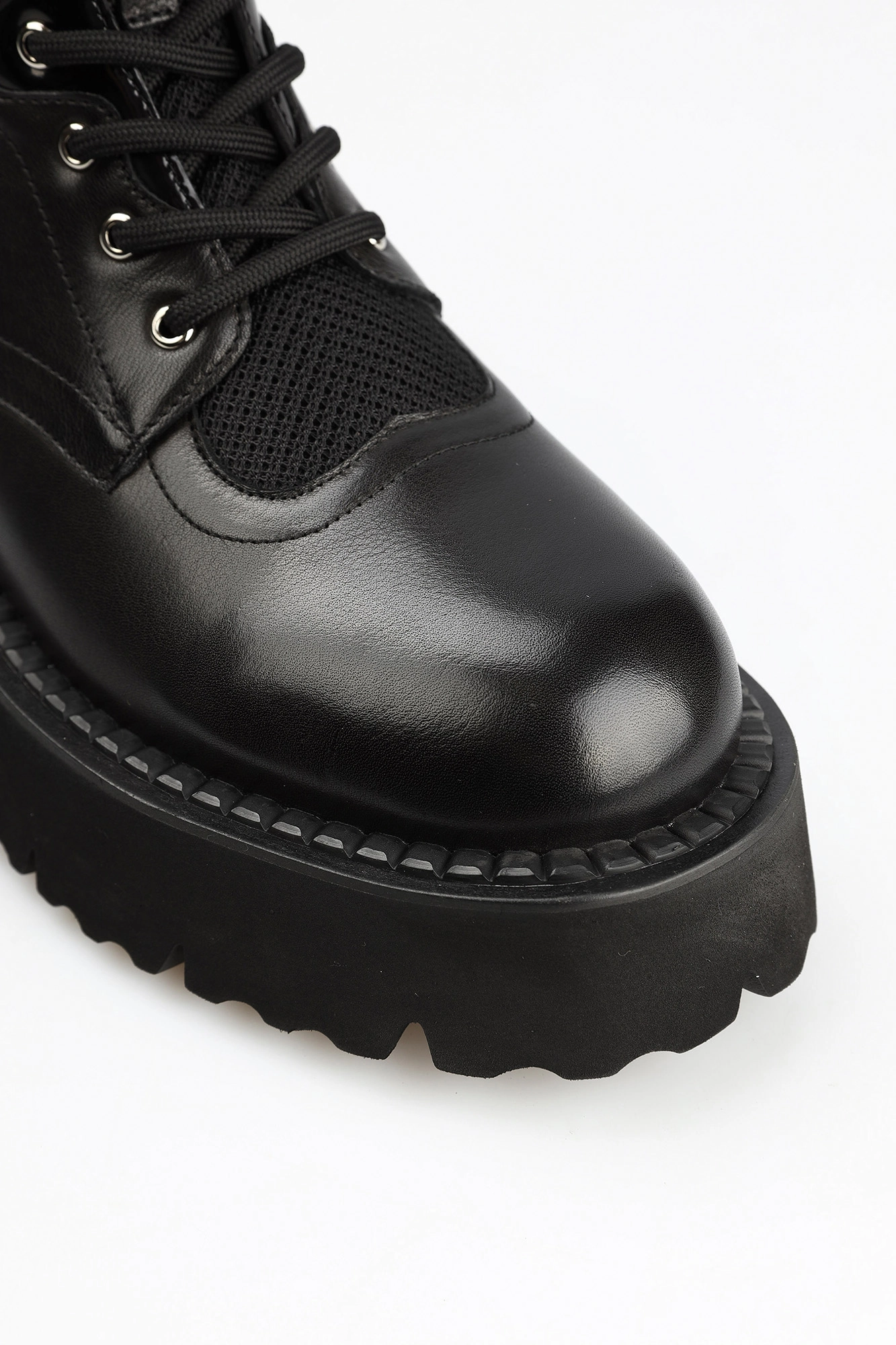 LT157X-6Q1 Ботинки Graciana Черный