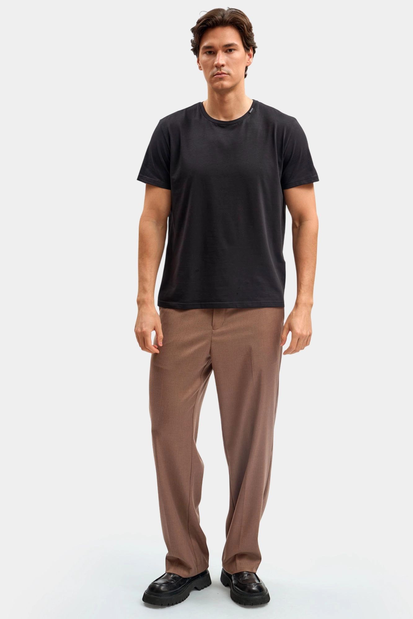 M-261-P-22-1606 Футболка The Hills Черный