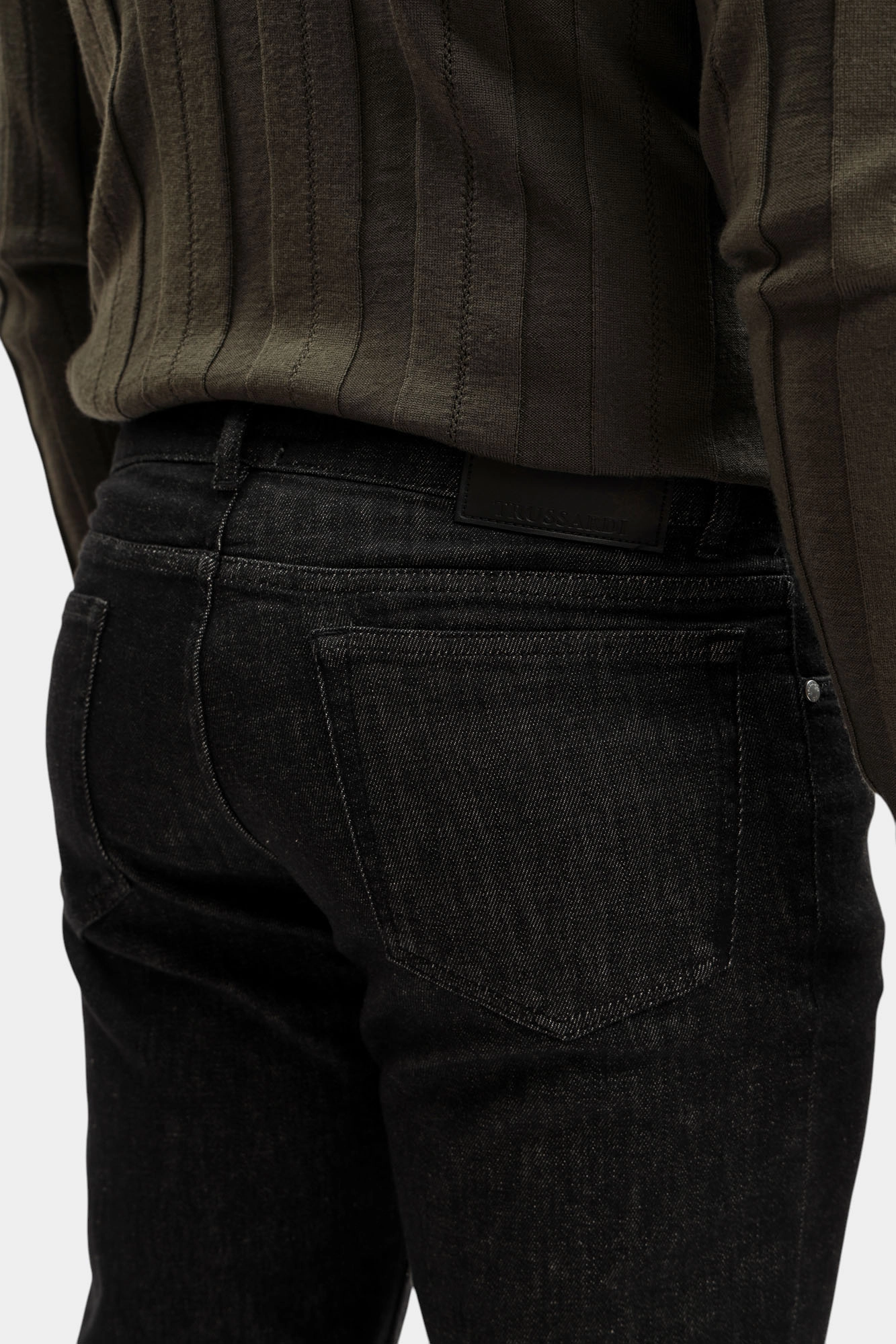 P408H304793N-MJ380D70-25YJ Джинсы Trussardi Серый