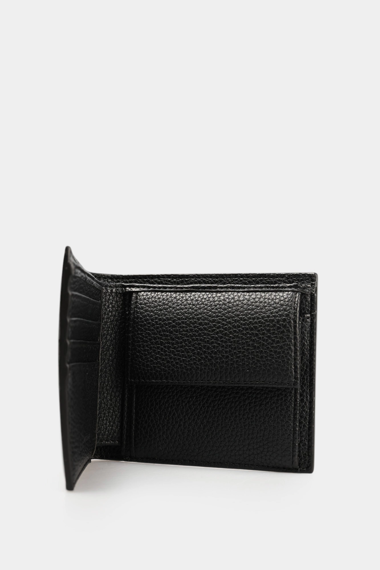 XM000167_AF17211 Кошелёк Armani Exchange Черный