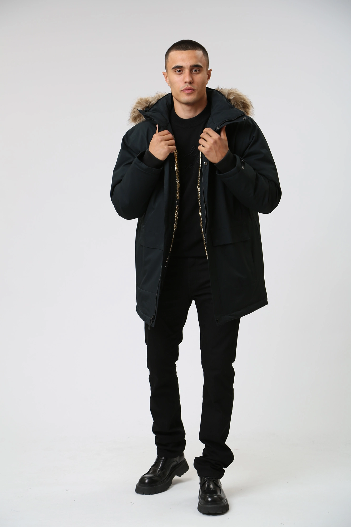 1985561 Пуховик Columbia Черный