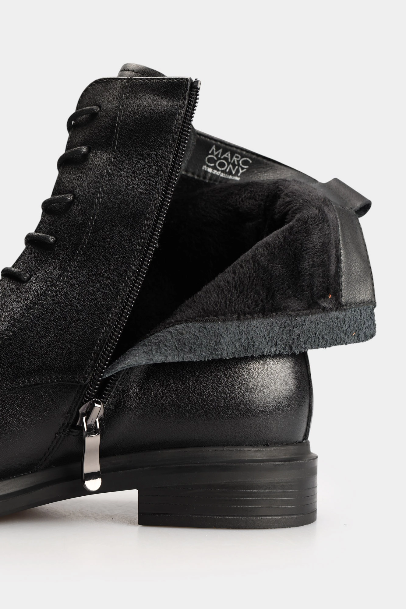 MC21860-WT Ботинки Marc Cony Черный