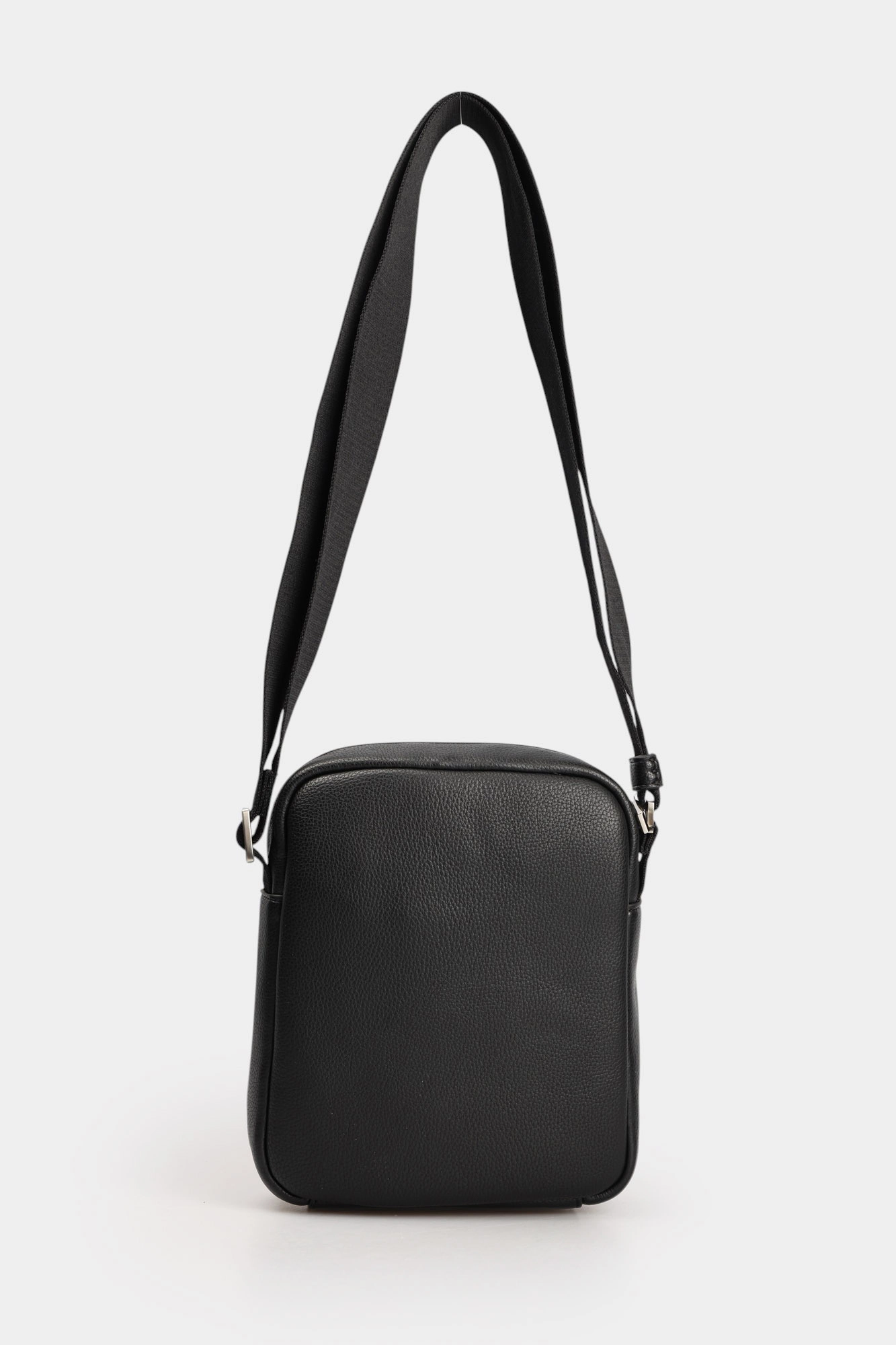 LV04D3160G Сумка Calvin Klein Jeans Черный