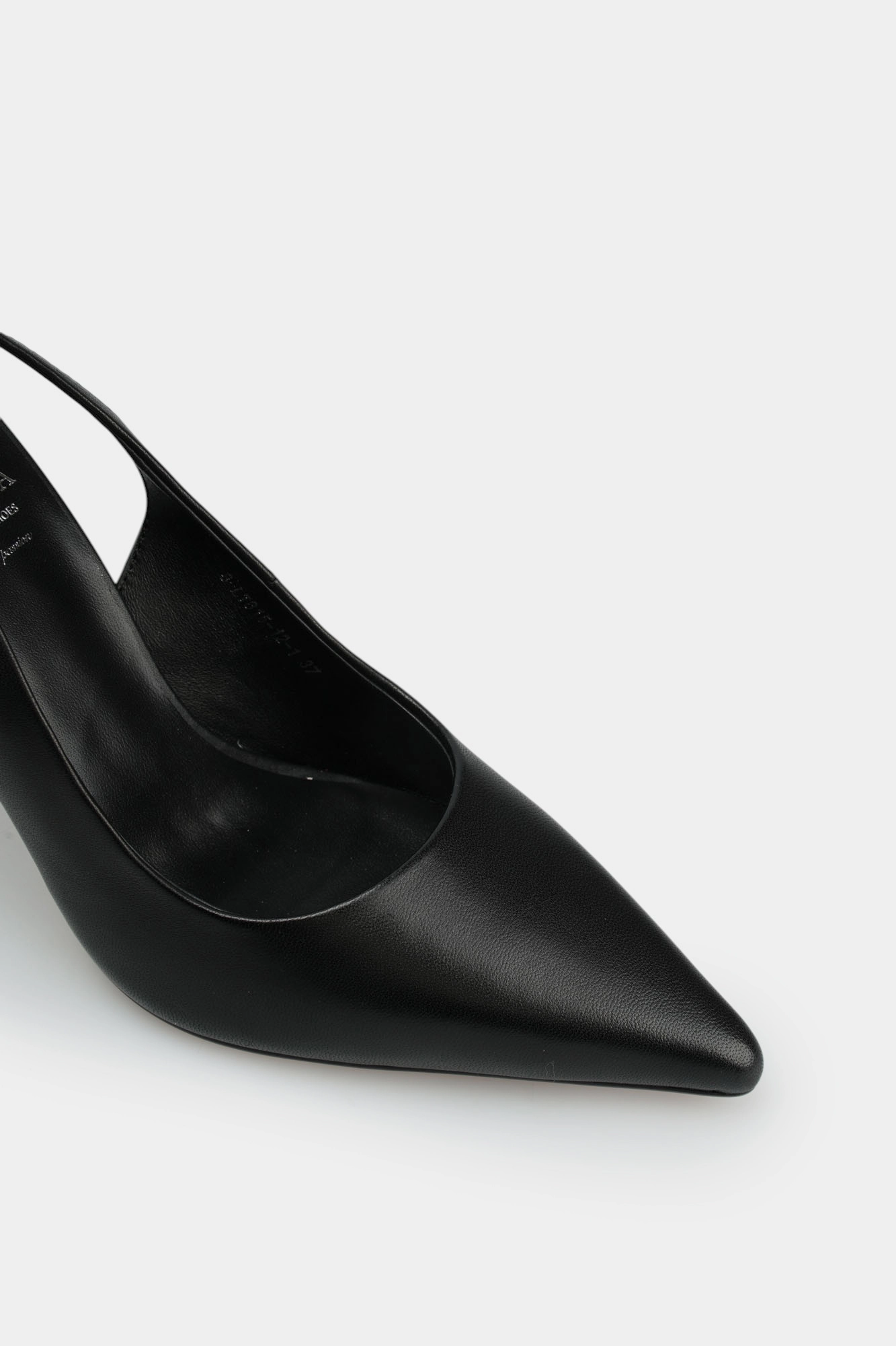 LT815-12 Босоножки Graciana Черный