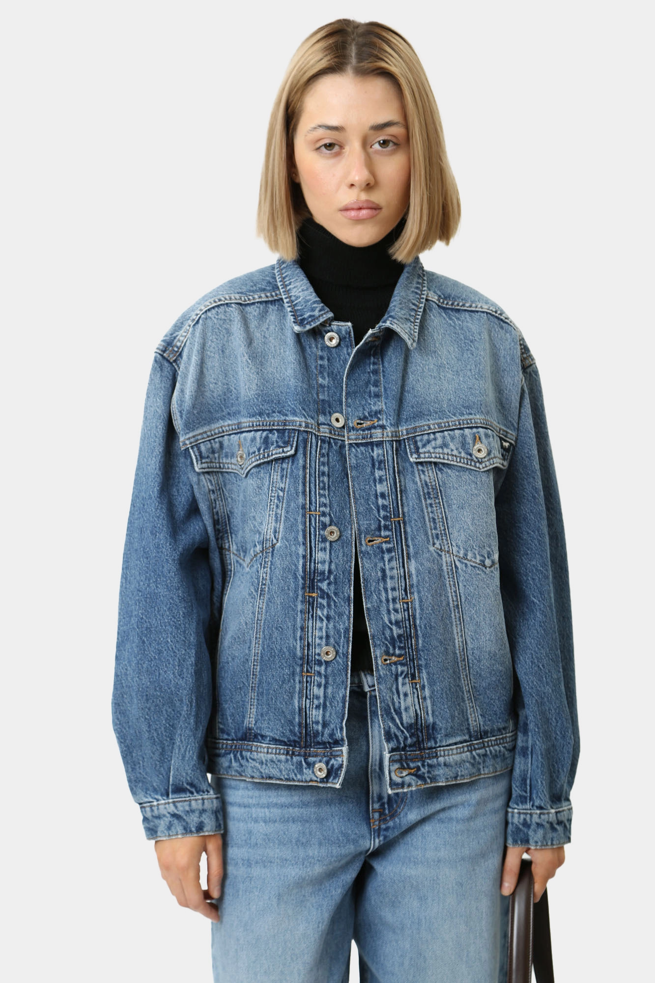 1015594-5000 куртка джинсовая mustang 