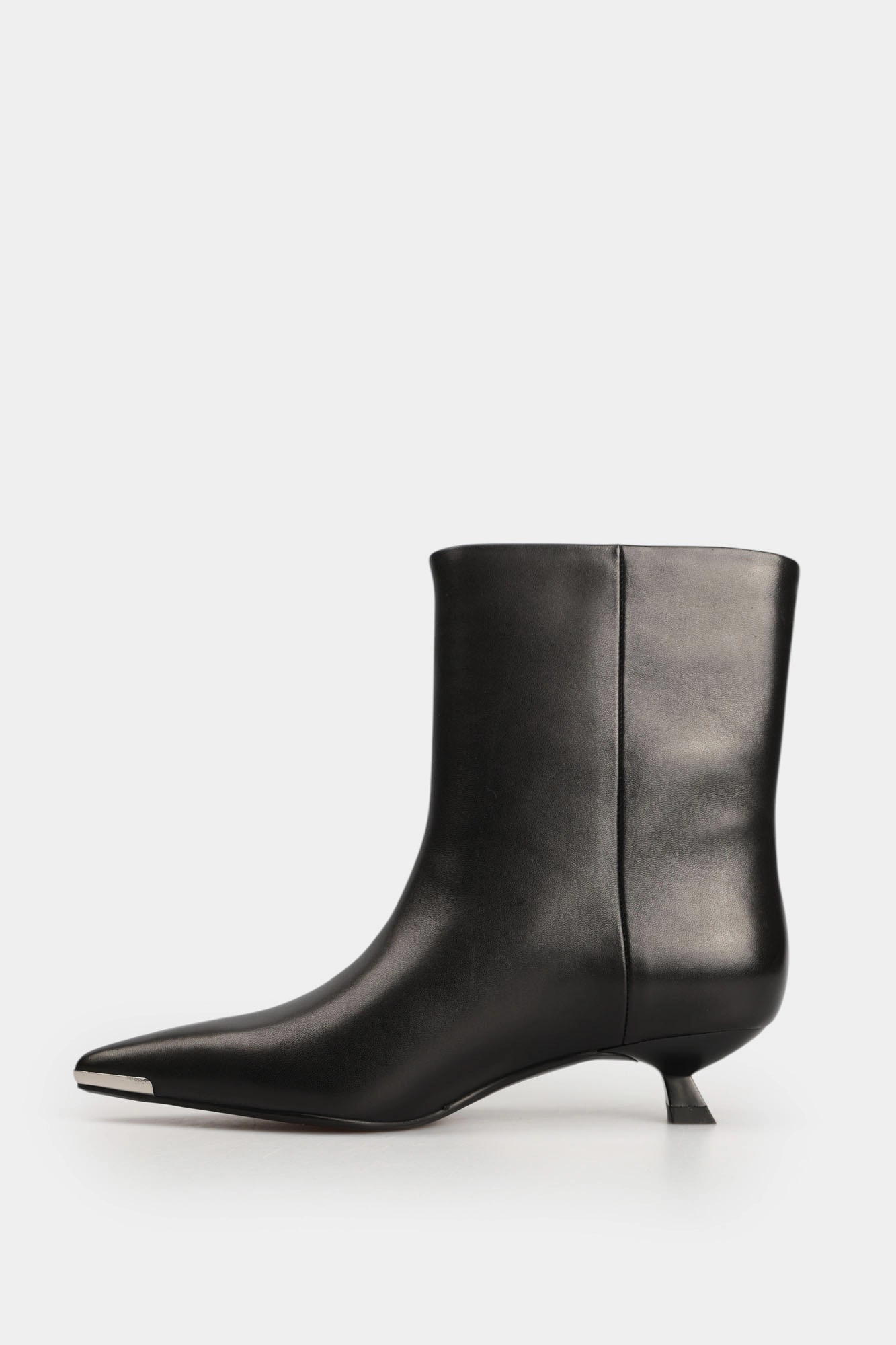 FA015-711 Ботильоны Graciana Черный