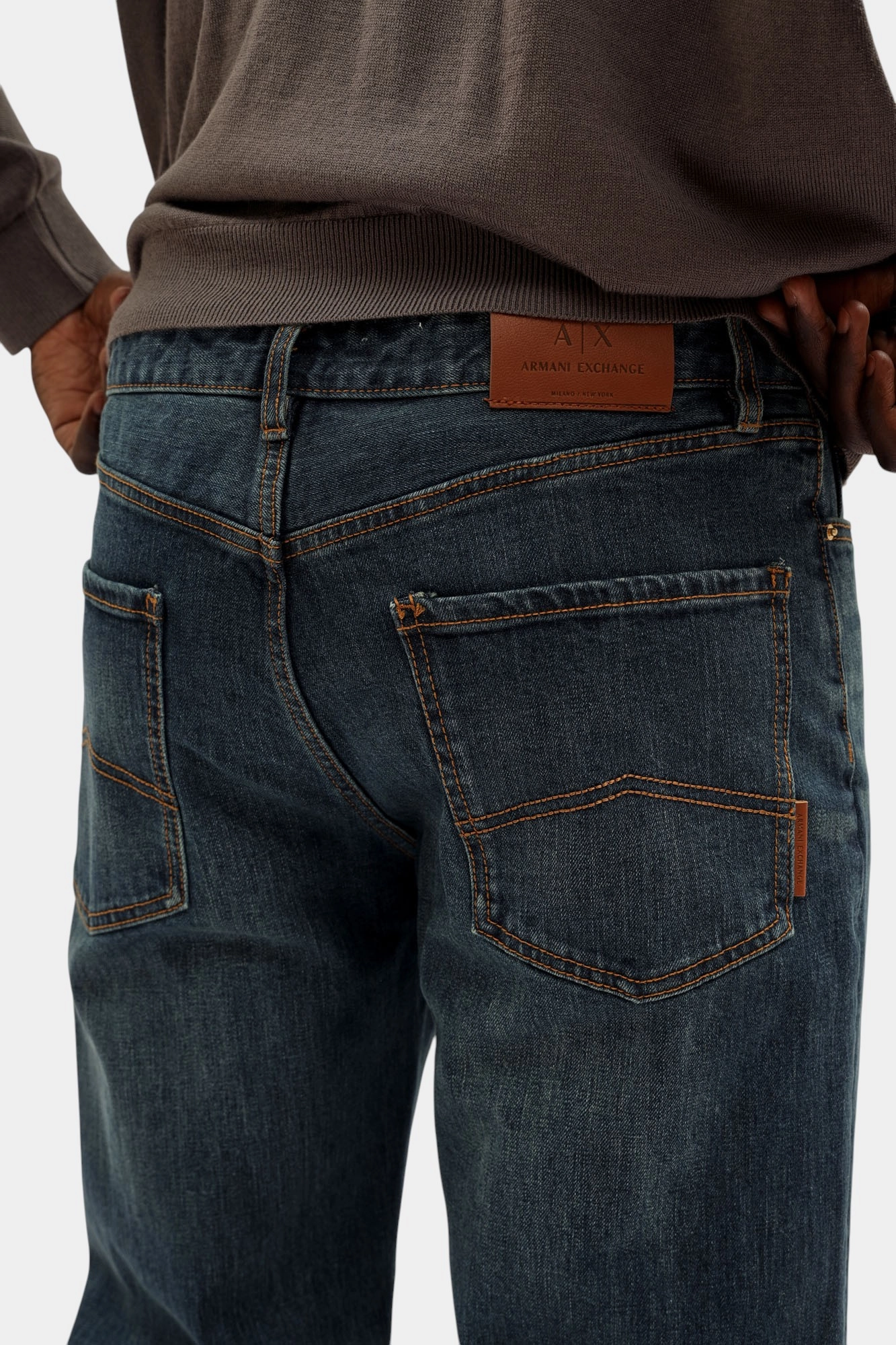 XM000074_AF17050 Джинсы Armani Exchange Голубой