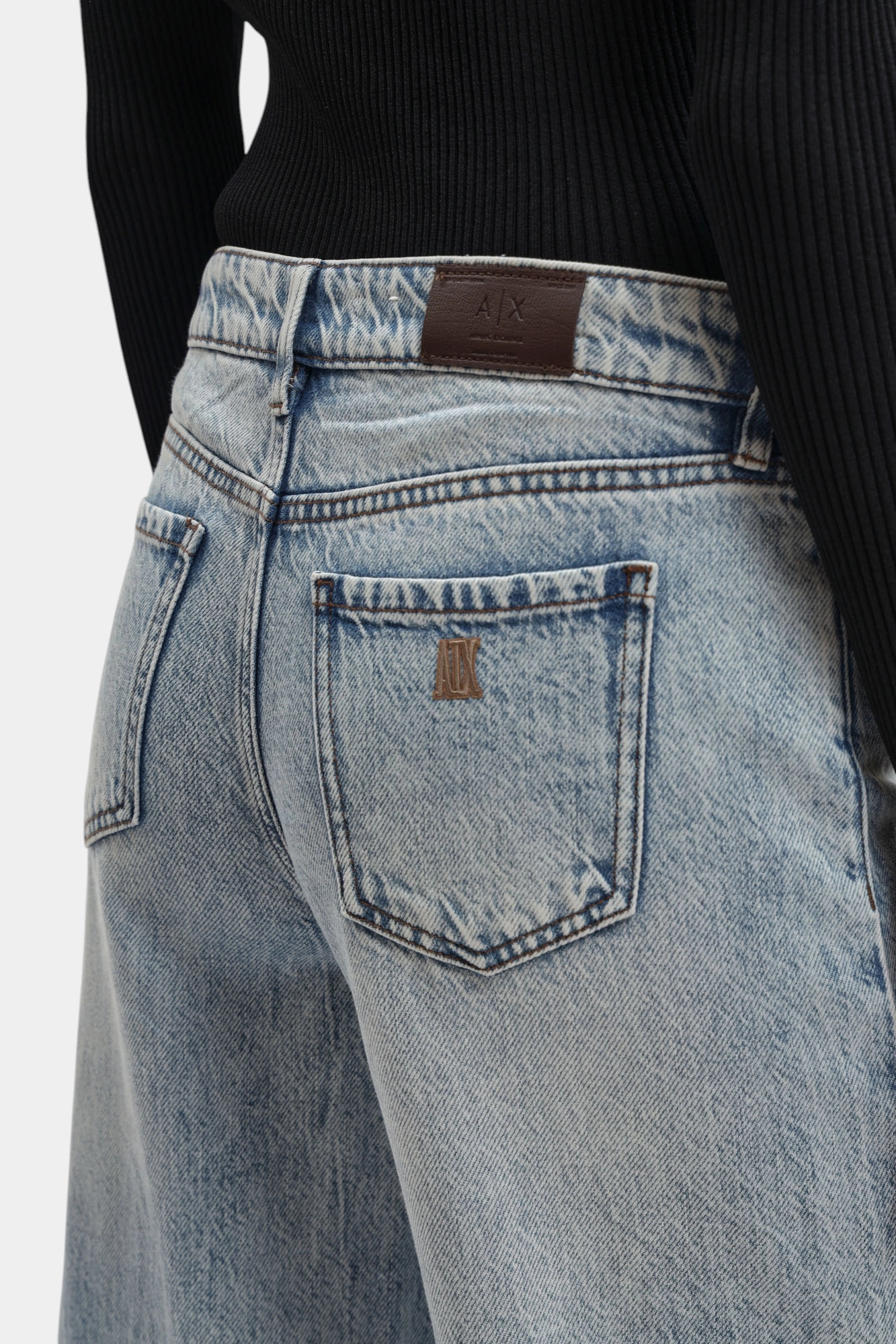 XW001184_AF21338 джинсы armani exchange 