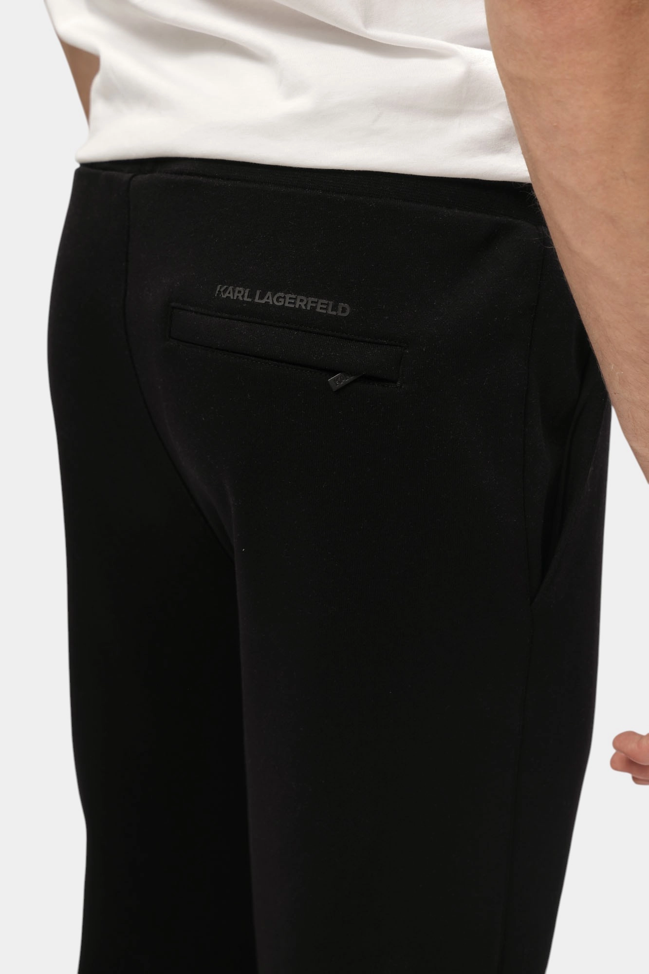 500900_705713 Брюки спортивные Karl Lagerfeld Черный