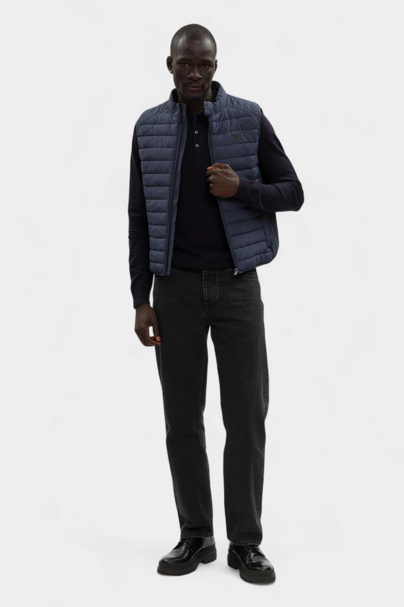 F006M000011N-MO802N10-08YR Жилет Trussardi Синий