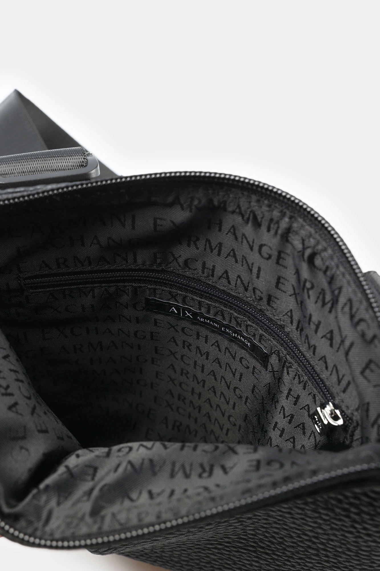 952652_CC828 Сумка Armani Exchange Черный