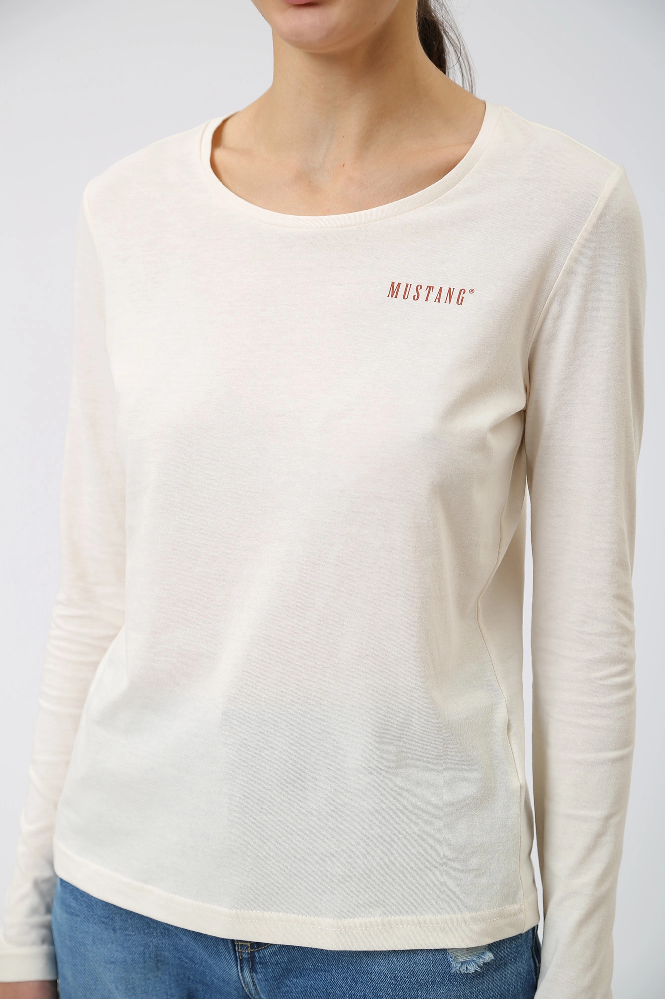 1014483 лонгслив mustang 