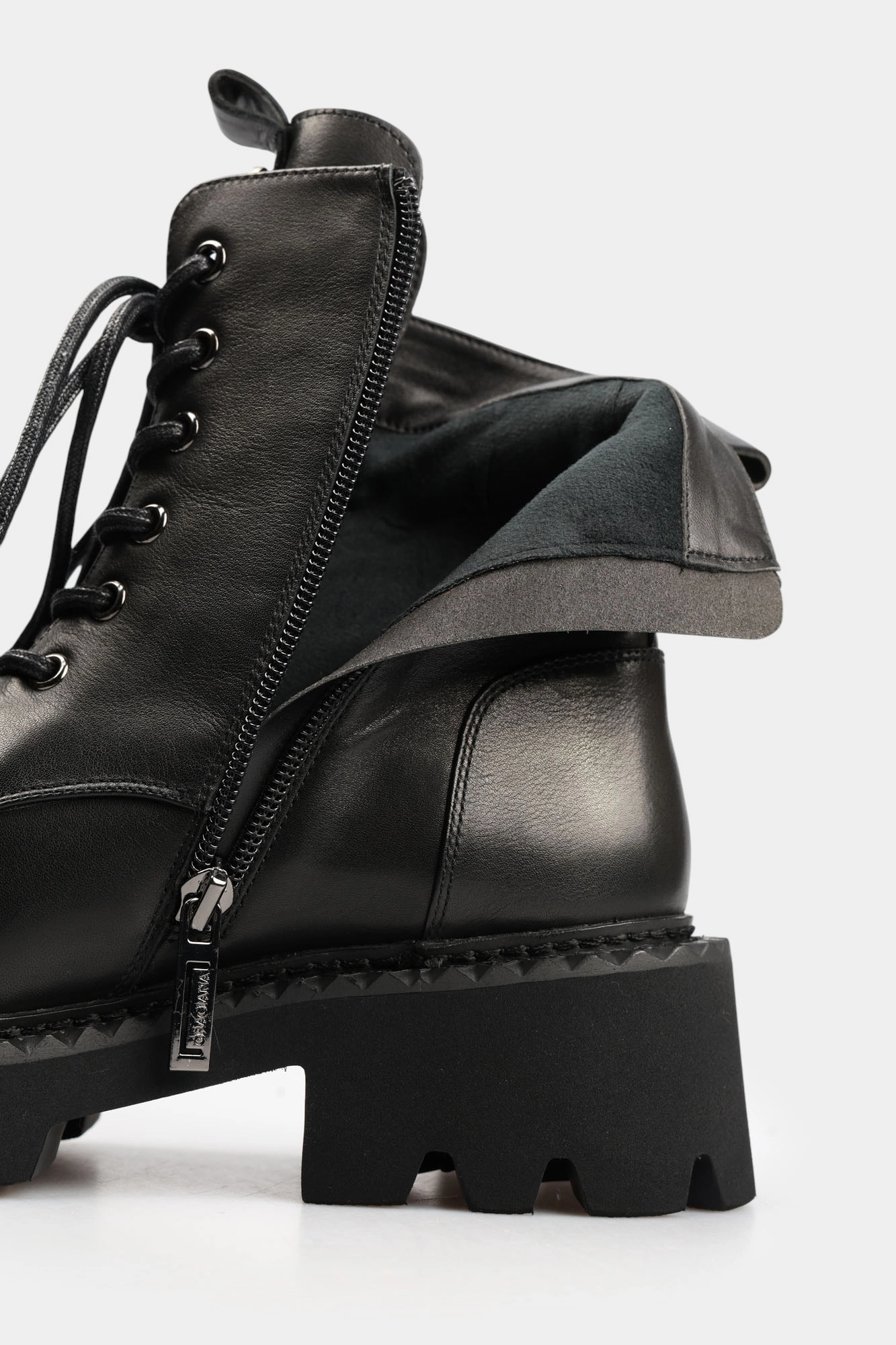 W0050B-7D08-1 Ботильоны Graciana Черный