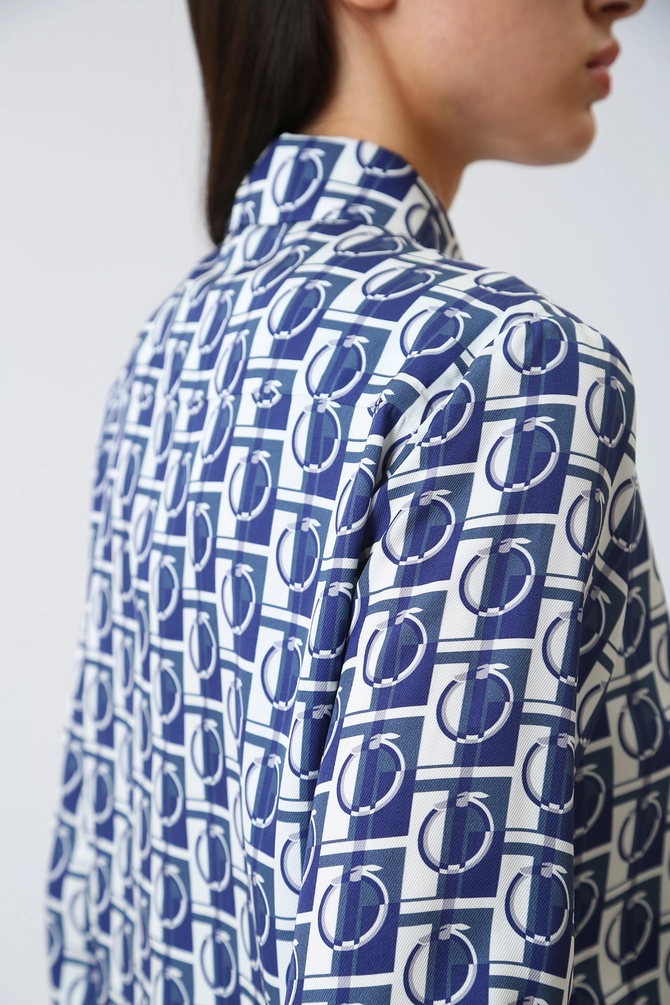 56C00628-1T006319 рубашка trussardi 