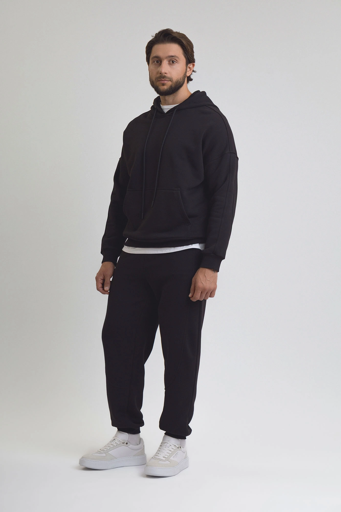 M-252-P-20-0601 Худи The Hills Черный