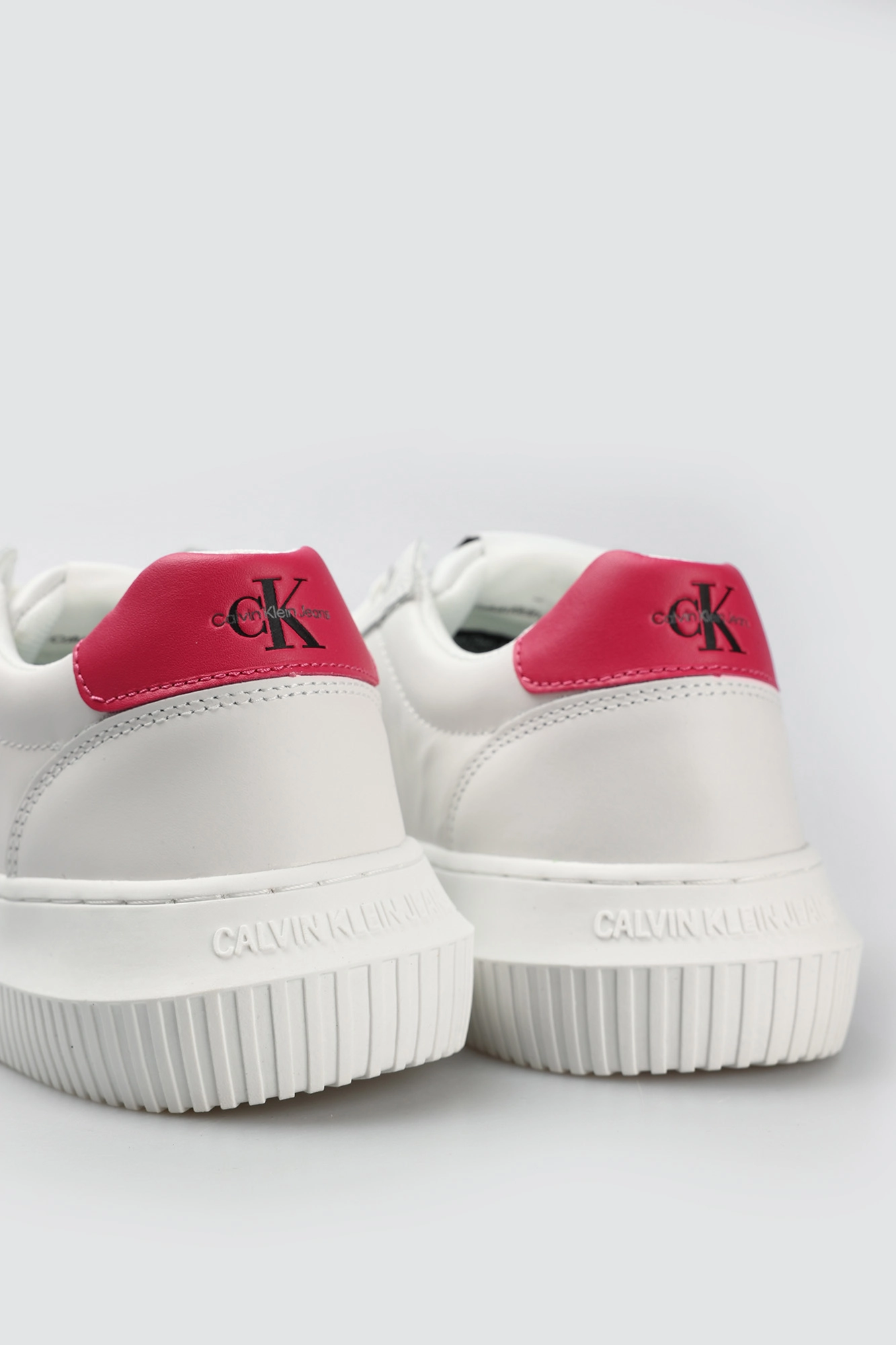 Calvin Klein Jeans YW0YW00823 01W Med Online.ru