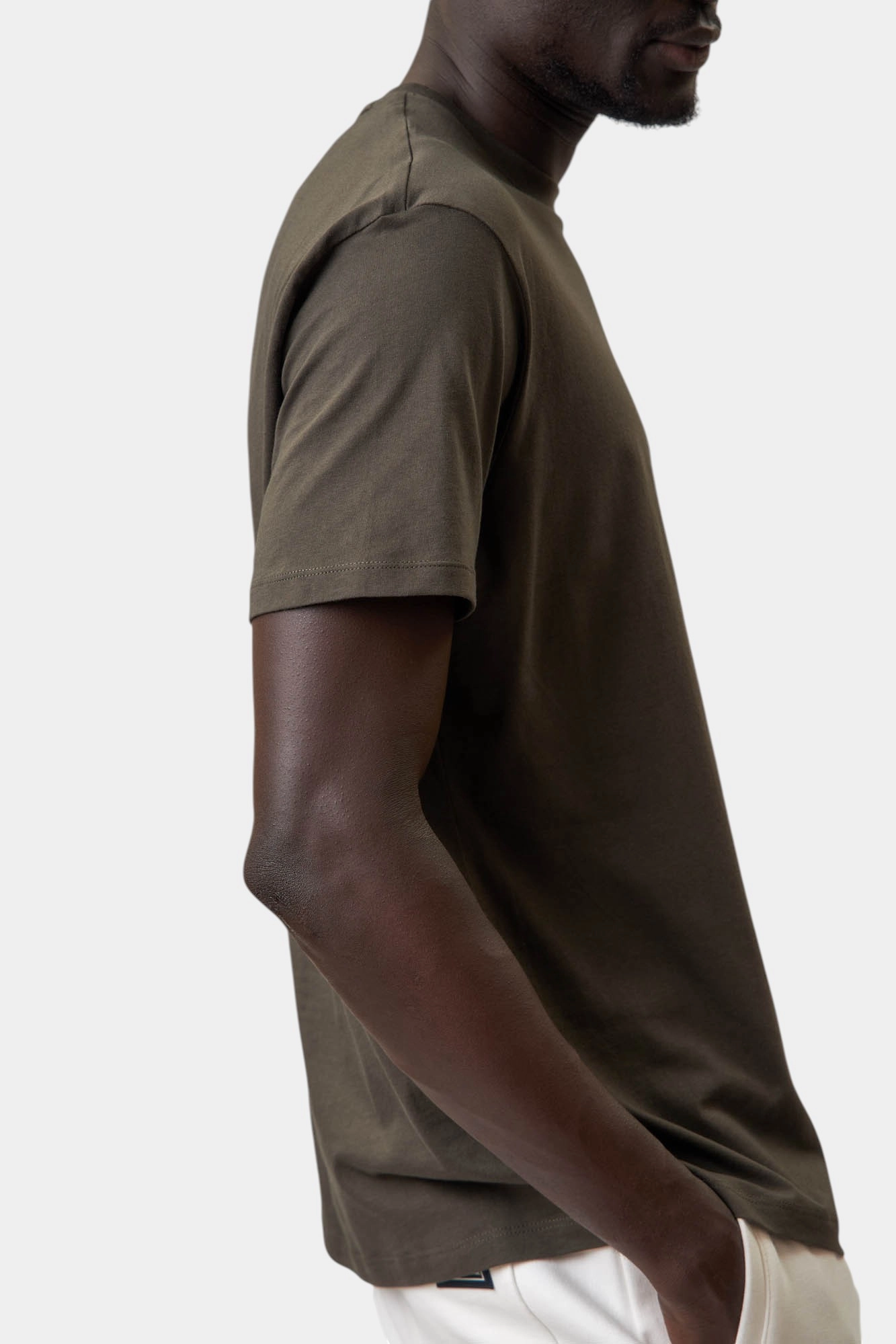 XM000555_AF10358 Футболка Armani Exchange Черный