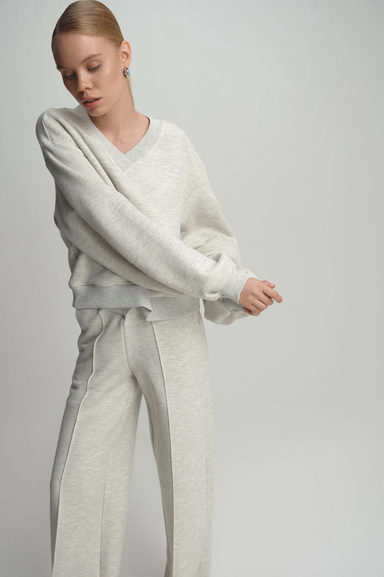 W-252-THT-20-0801 свитшот the hills 