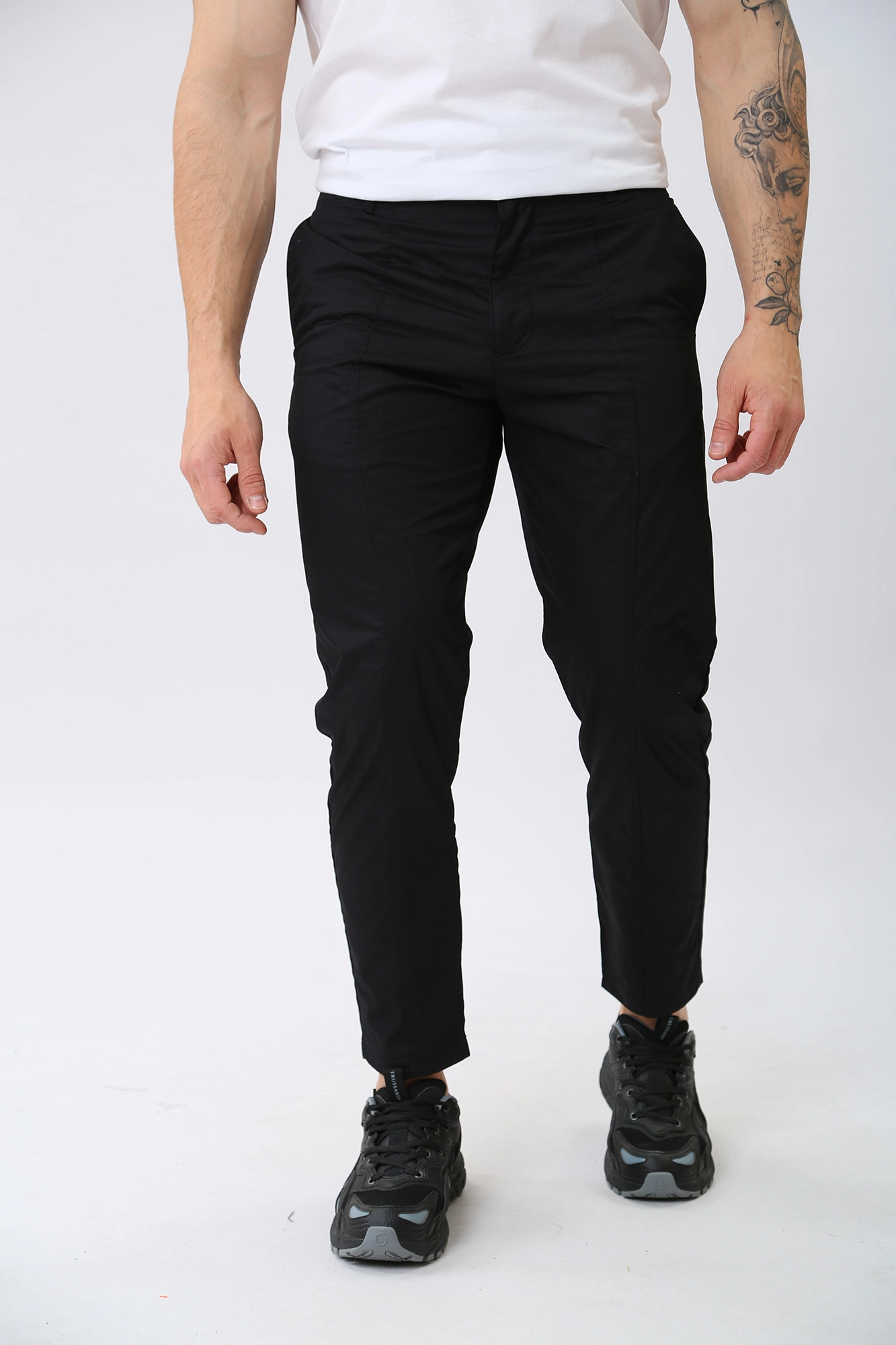 3RZP16_ZNXGZ Брюки чиносы Armani Exchange Черный