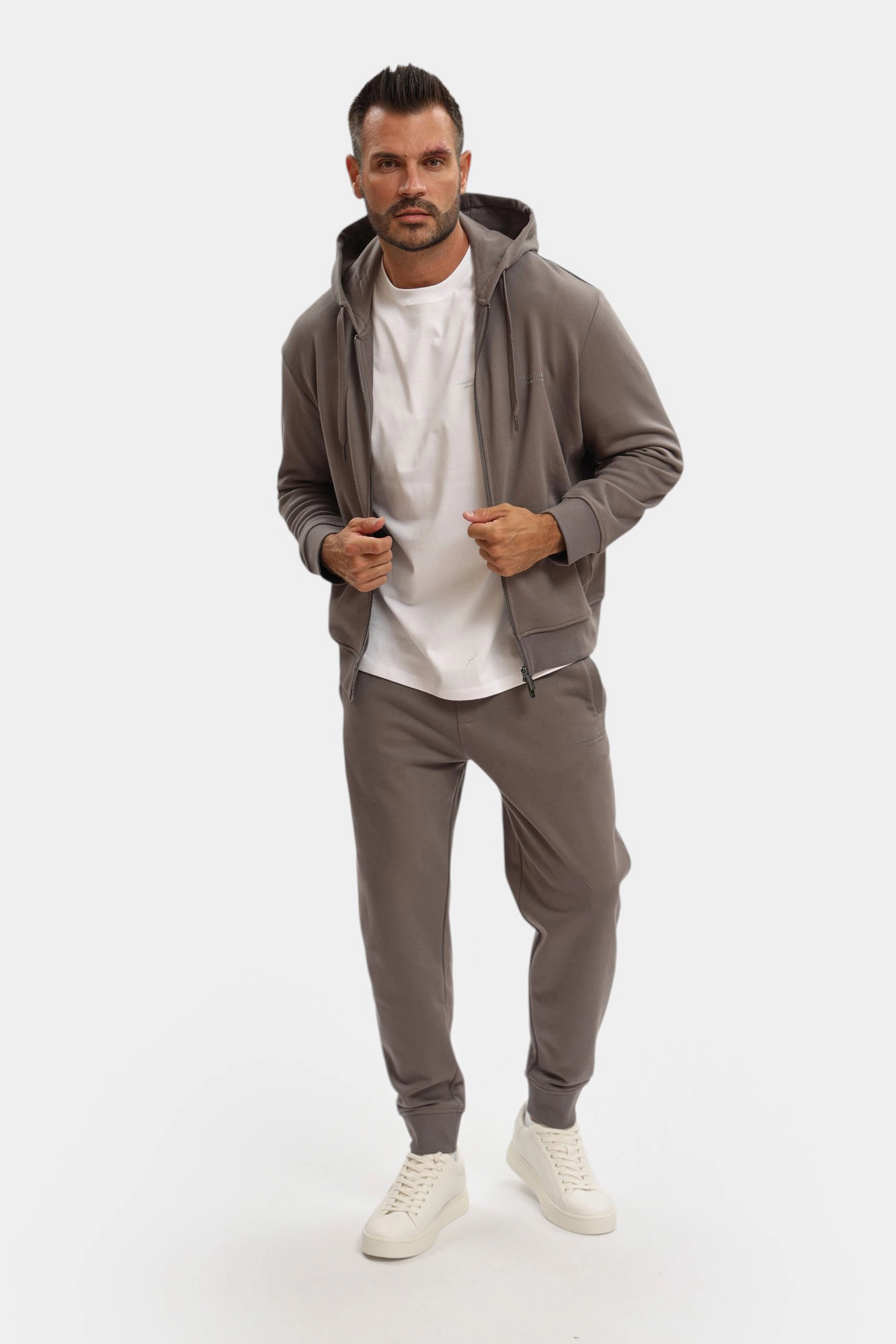 XM001293_AF20934 Толстовка с/к Armani Exchange Серый