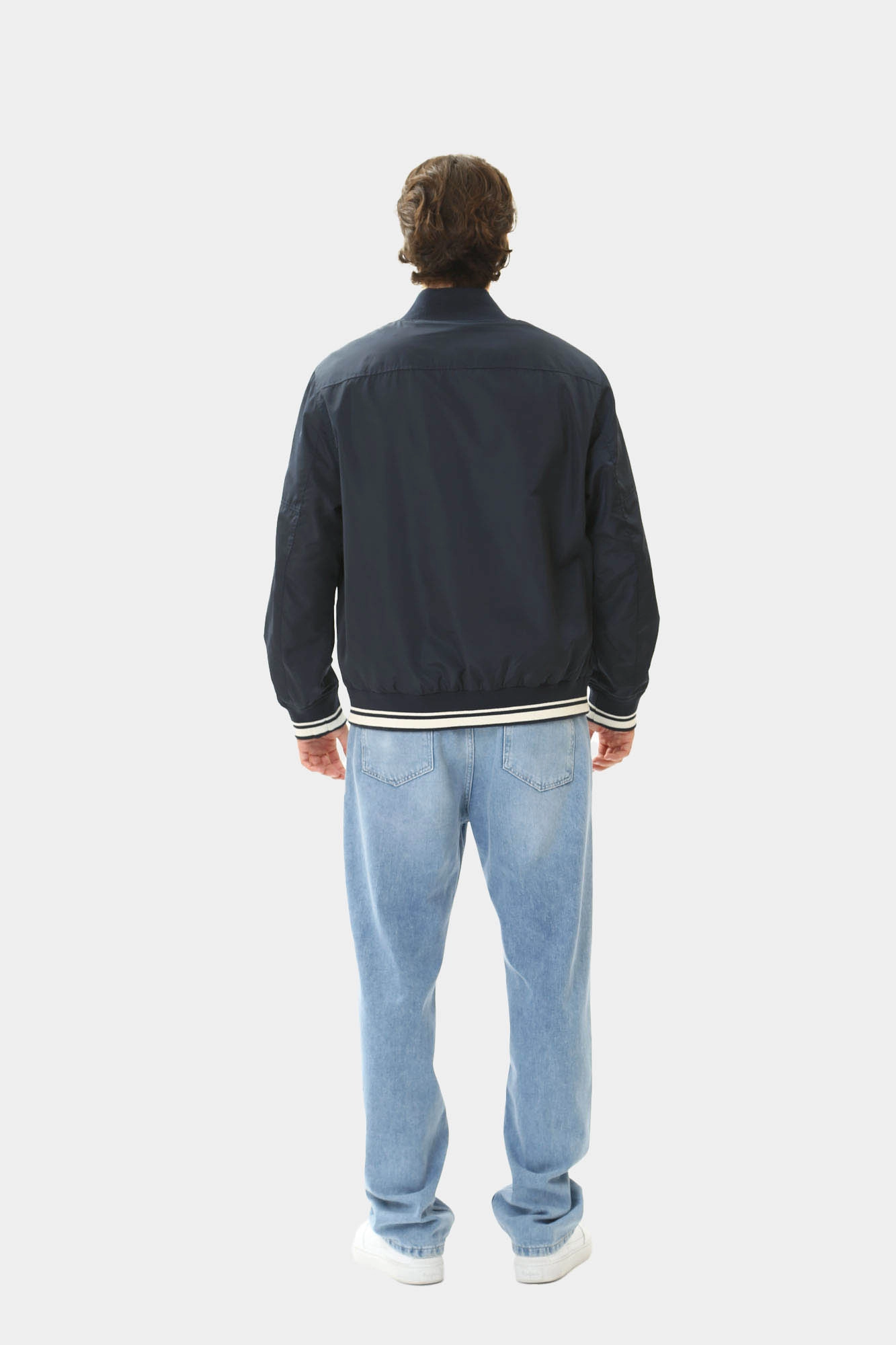 1015603 Ветровка Mustang Синий