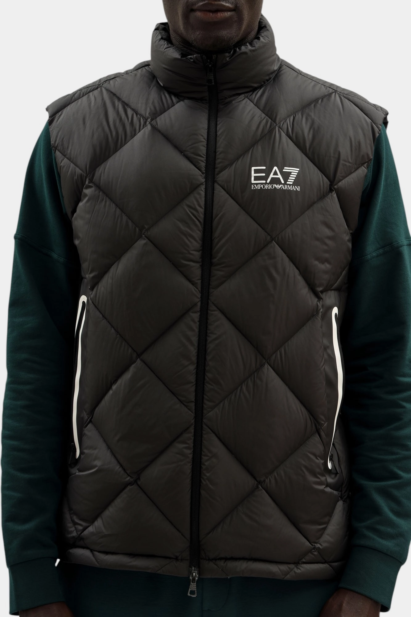 7M001002_AF15923 Жилет EA7 Черный