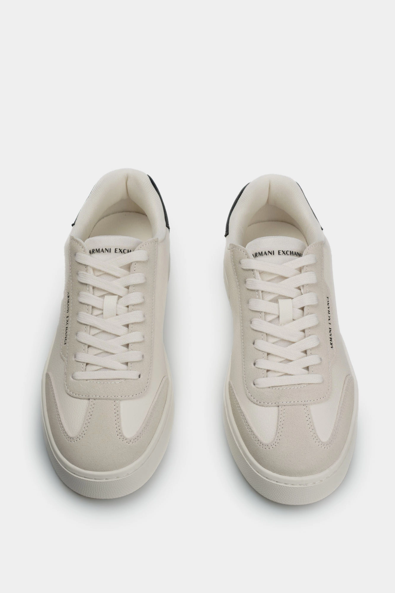 XUX250_XV948 Кеды Armani Exchange Белый