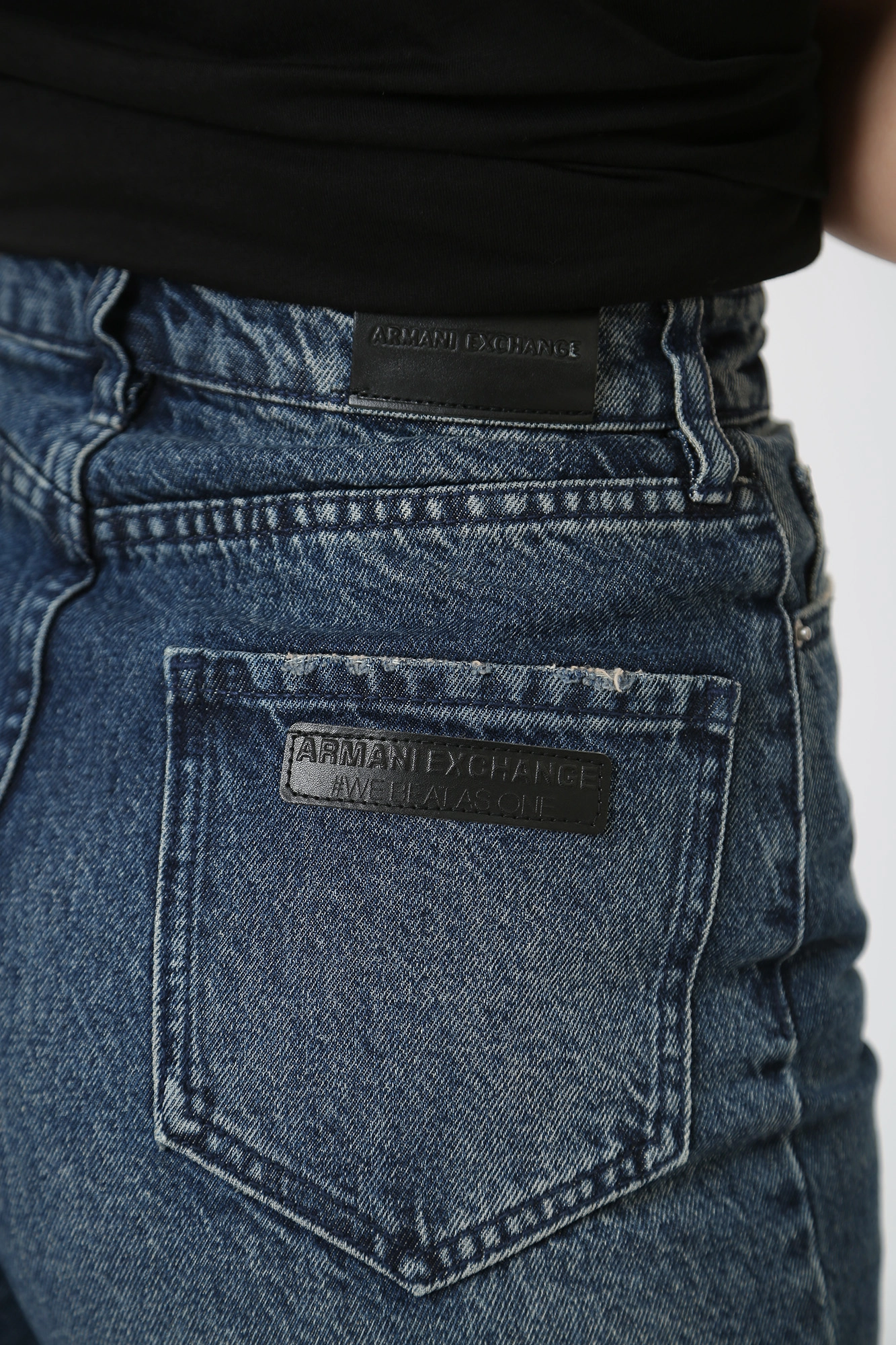 6RYJ83_Y11EZ брюки джинсовые armani exchange