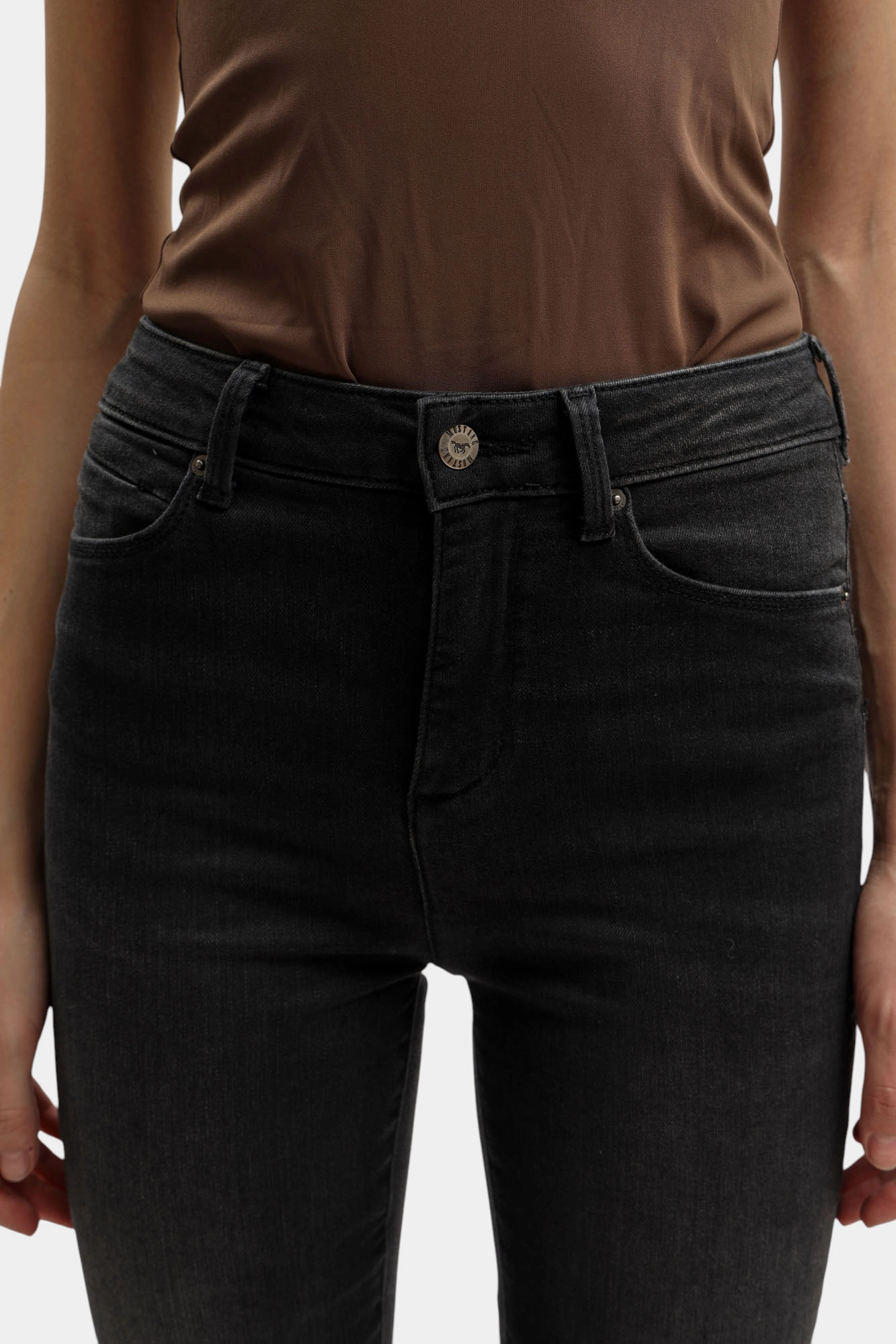 1016903-4000 джинсы mustang