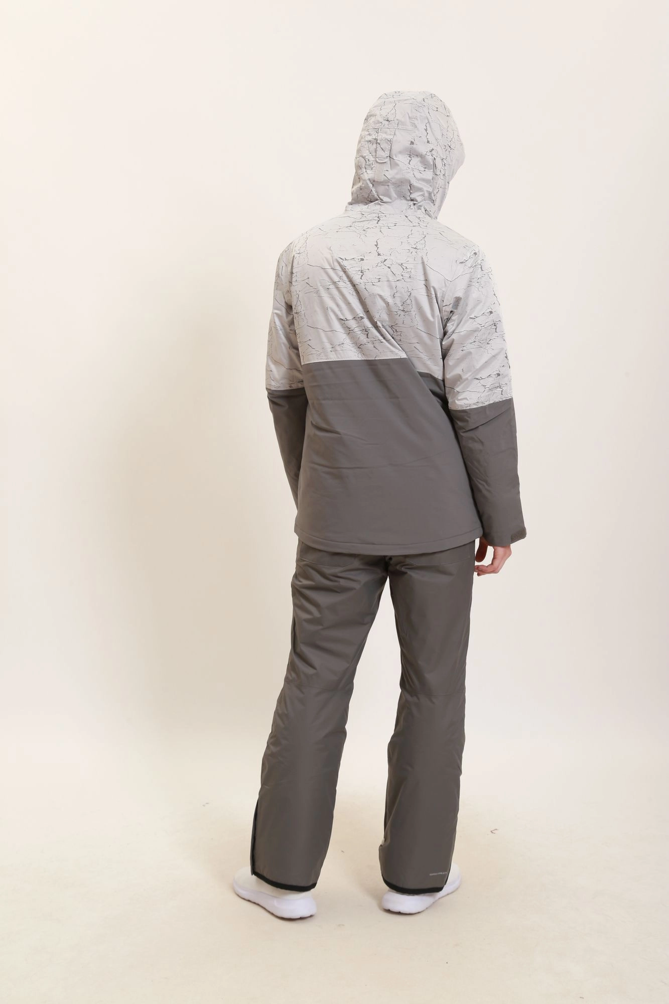 1909871 Куртка горнолыжная Winter District™ Jacket Columbia Серый