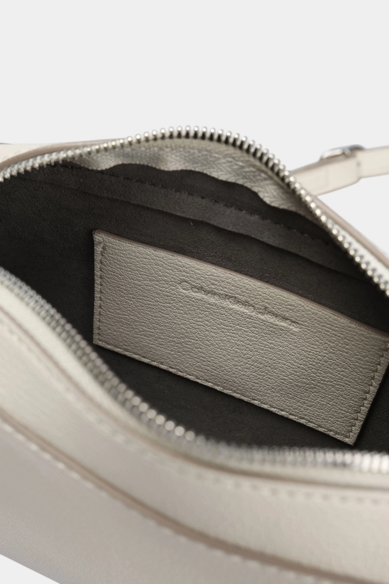 LV04K3162G Сумка Calvin Klein Jeans Белый