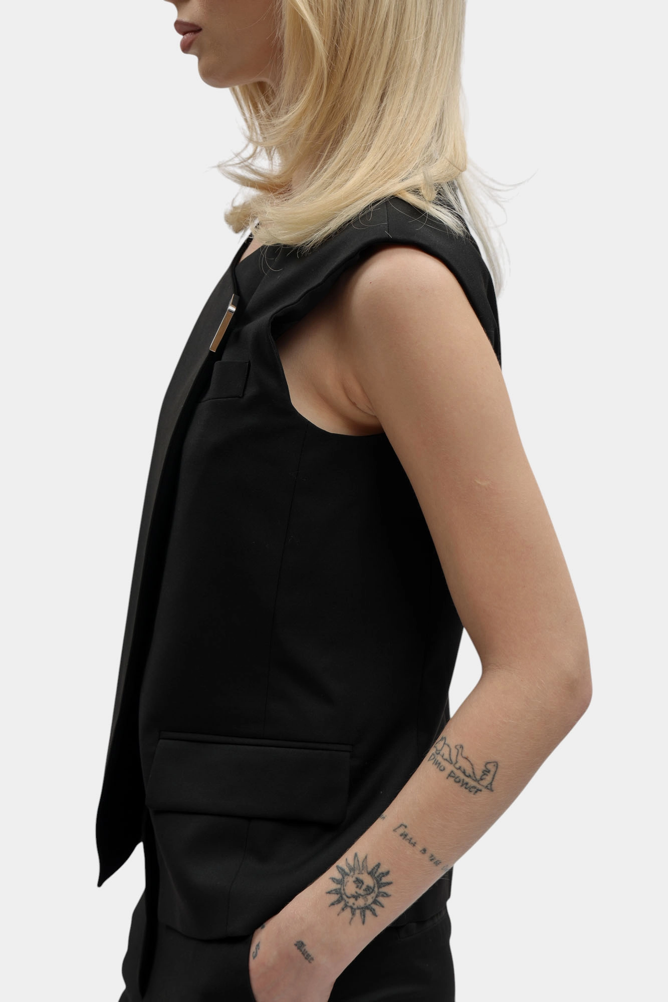 B1W14007 жилетка karl lagerfeld 