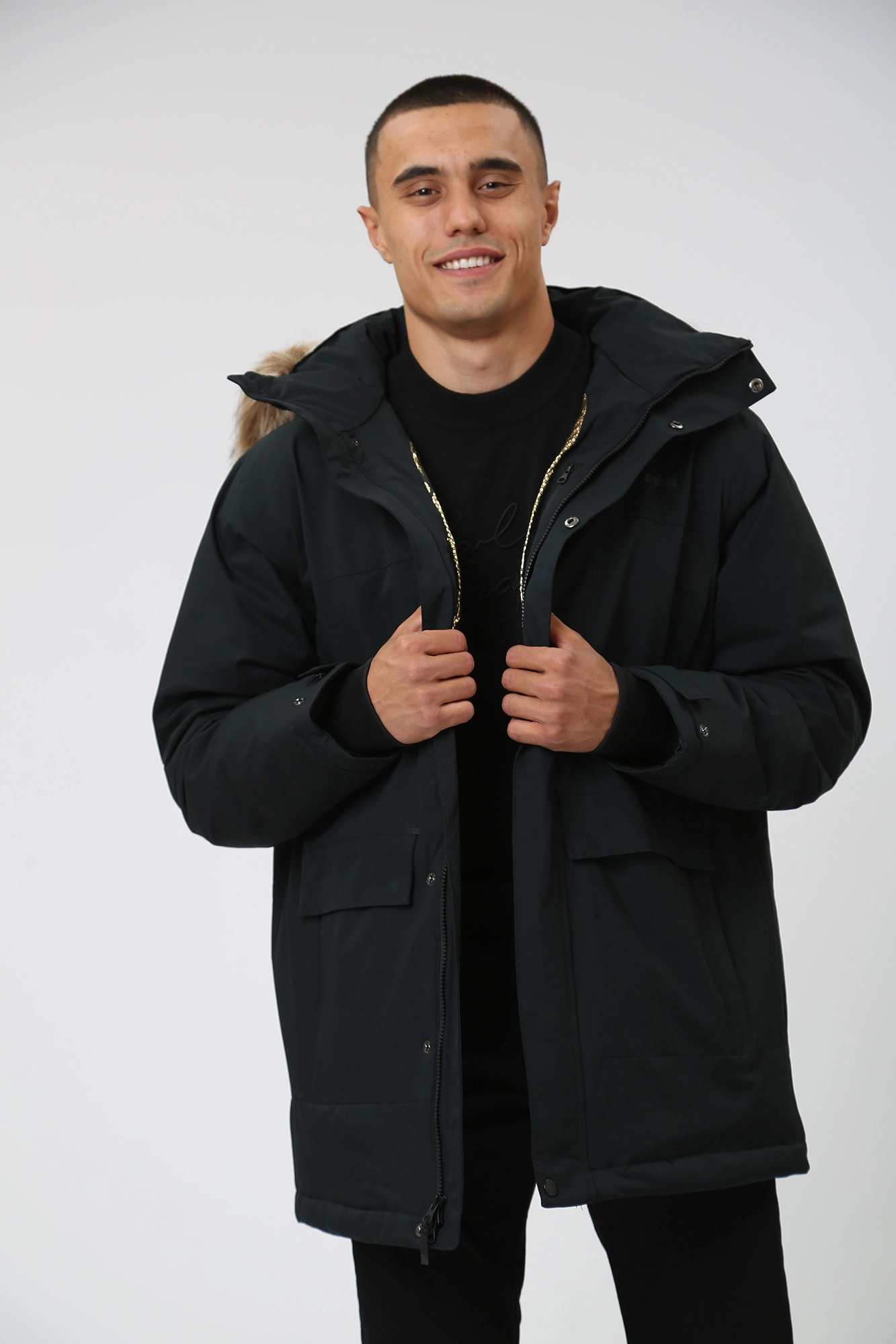 1985561 Пуховик Columbia Черный