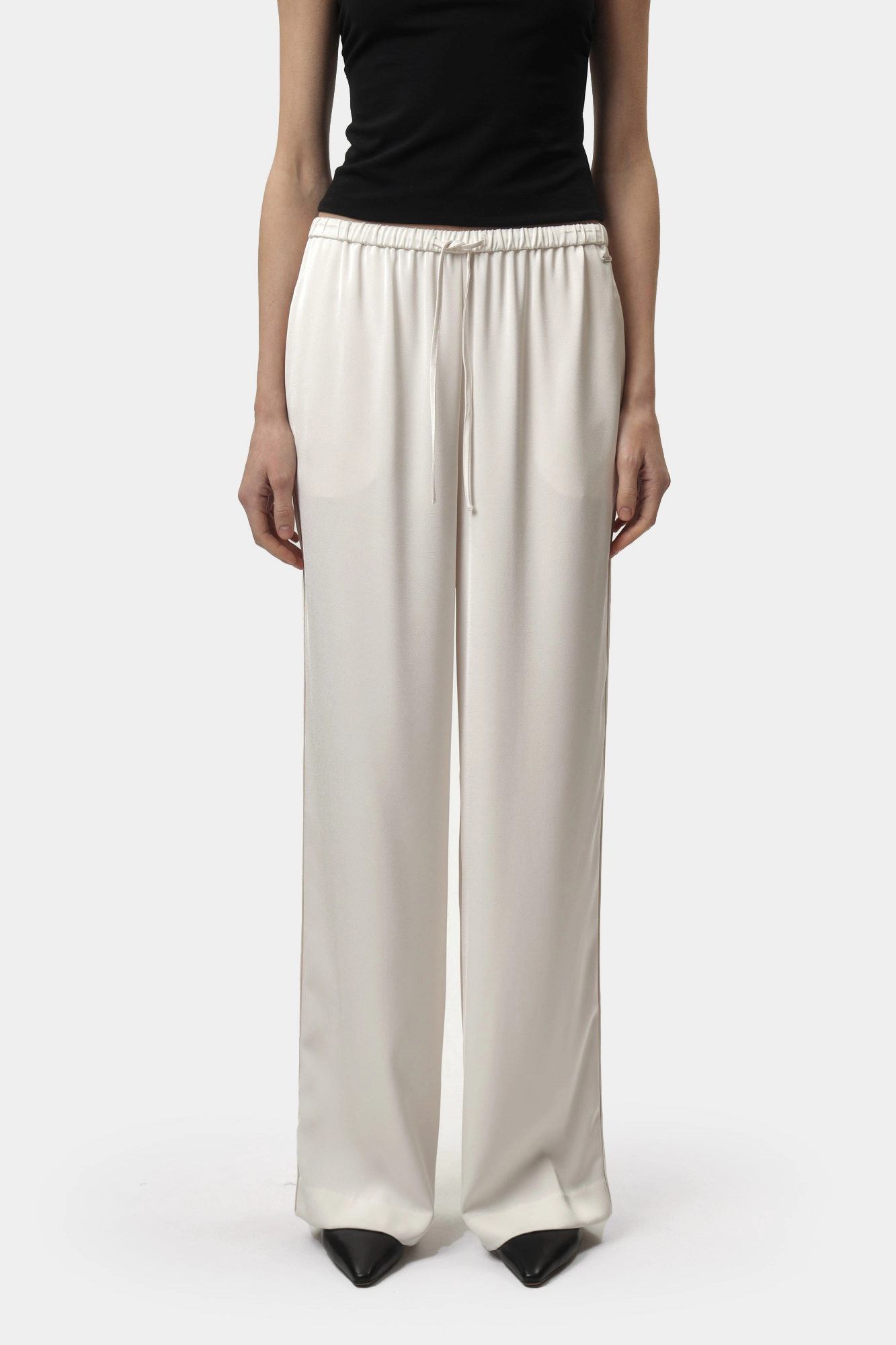 XW000143_AF10840 брюки armani exchange 