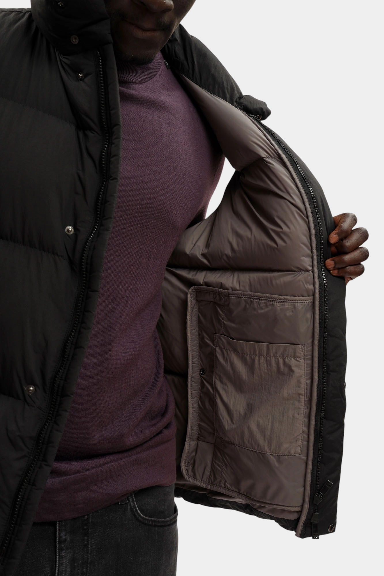 XM001100_AF16340 Жилеты Armani Exchange Черный