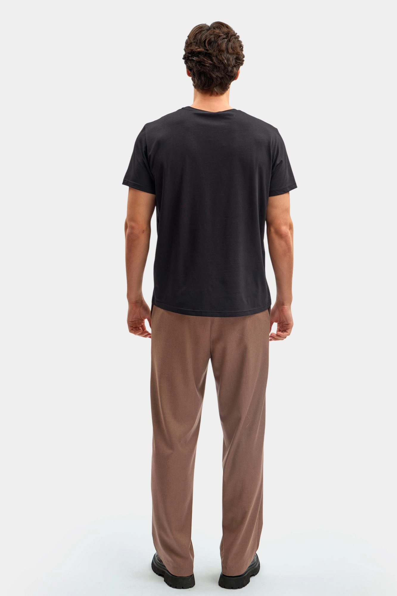 M-261-P-22-1606 Футболка The Hills Черный