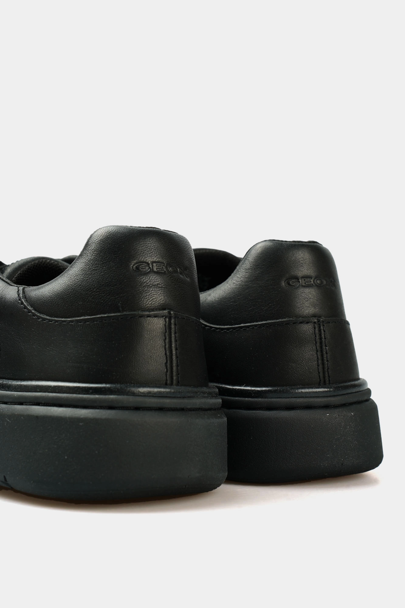 U46HPA000CL Кеды Geox Черный