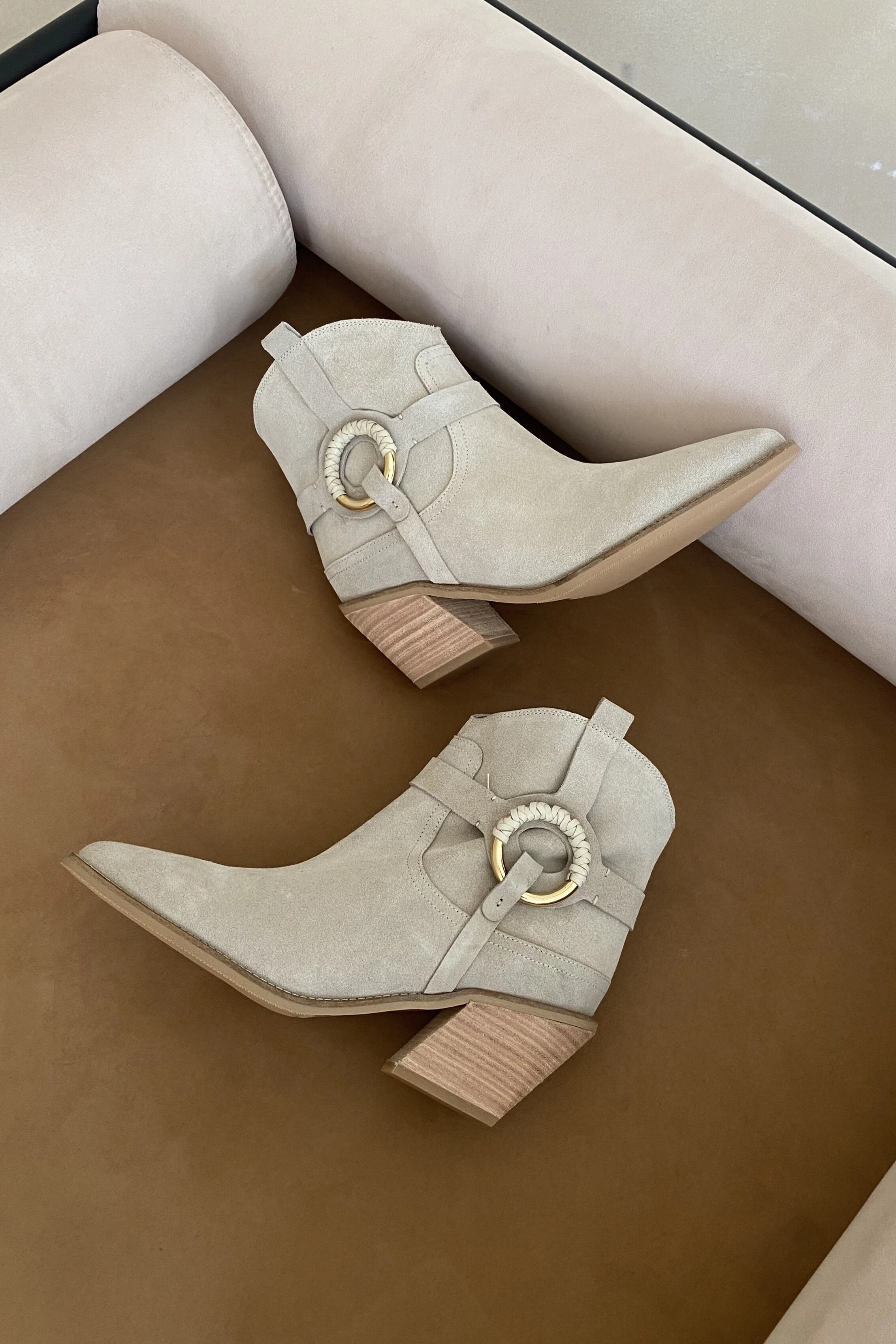 16-241K-44 Казаки Marc Cony Бежевый