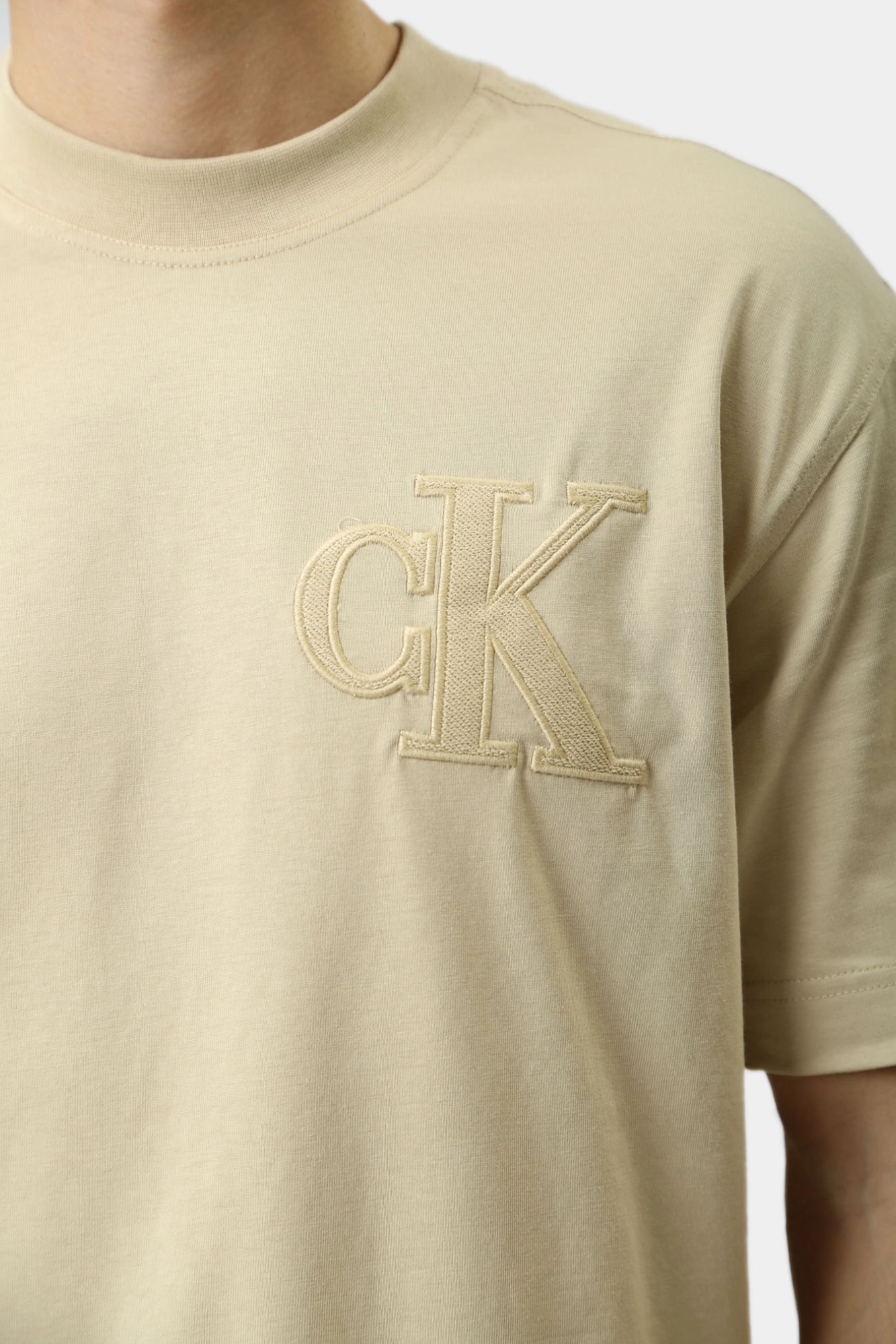 J30J325657 Футболка Calvin Klein Jeans Бежевый