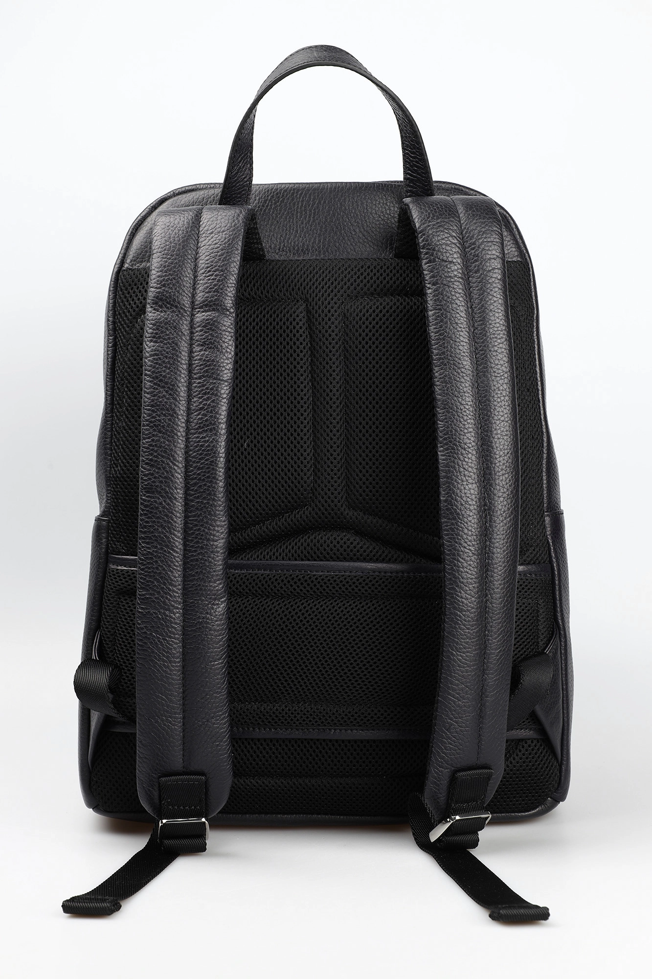 U25JAA00046C Рюкзак Geox Черный