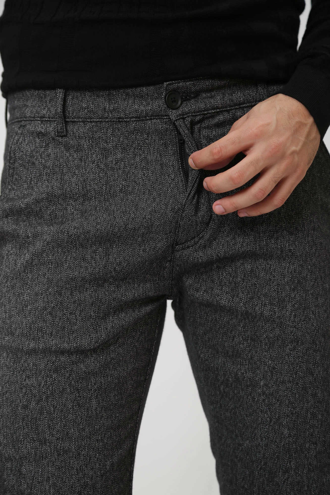 534806_255835 Брюки чиносы Karl Lagerfeld Черный